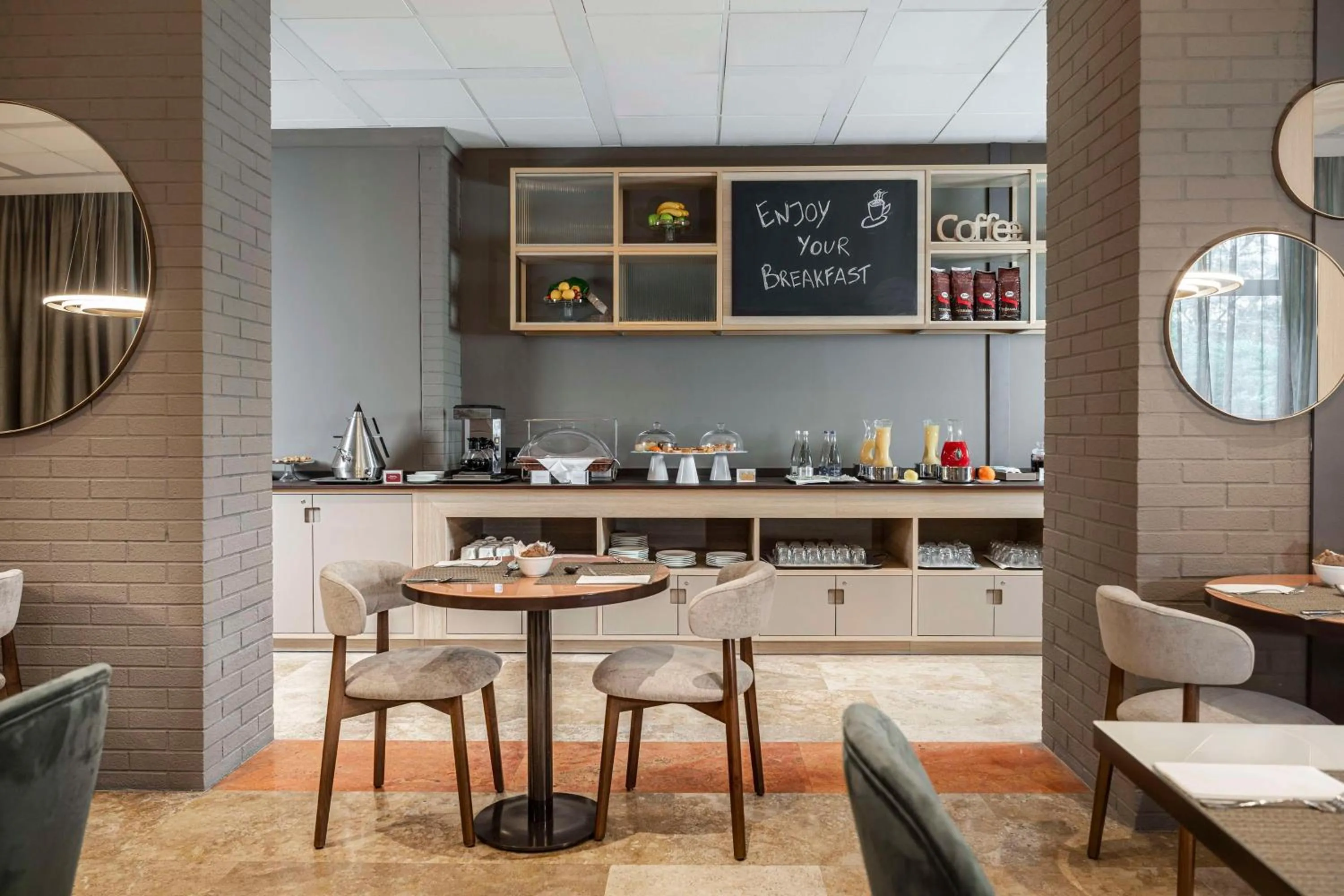 Breakfast in Hilton Garden Inn Bologna North