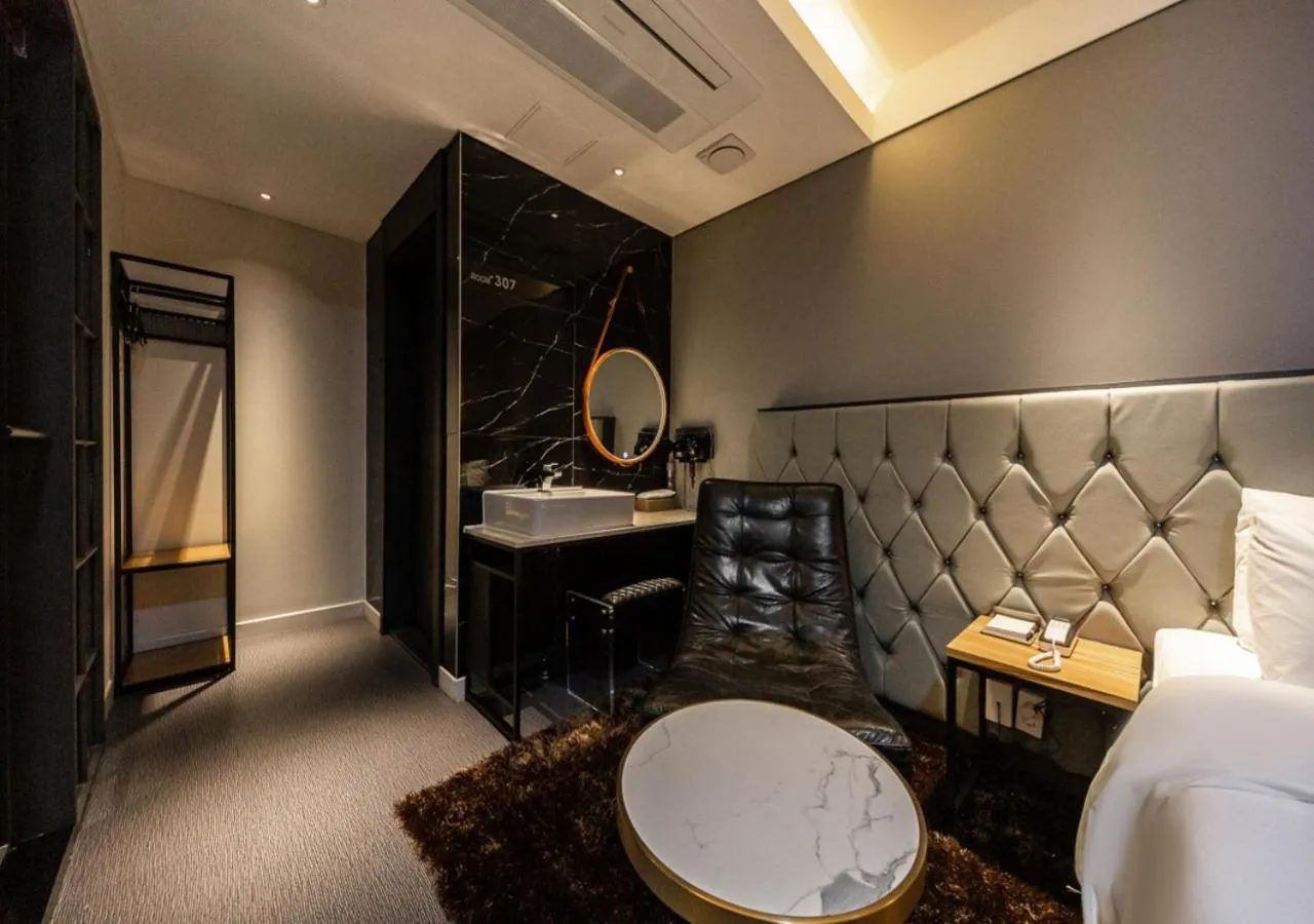 Seating area in West In Hotel Yeosu