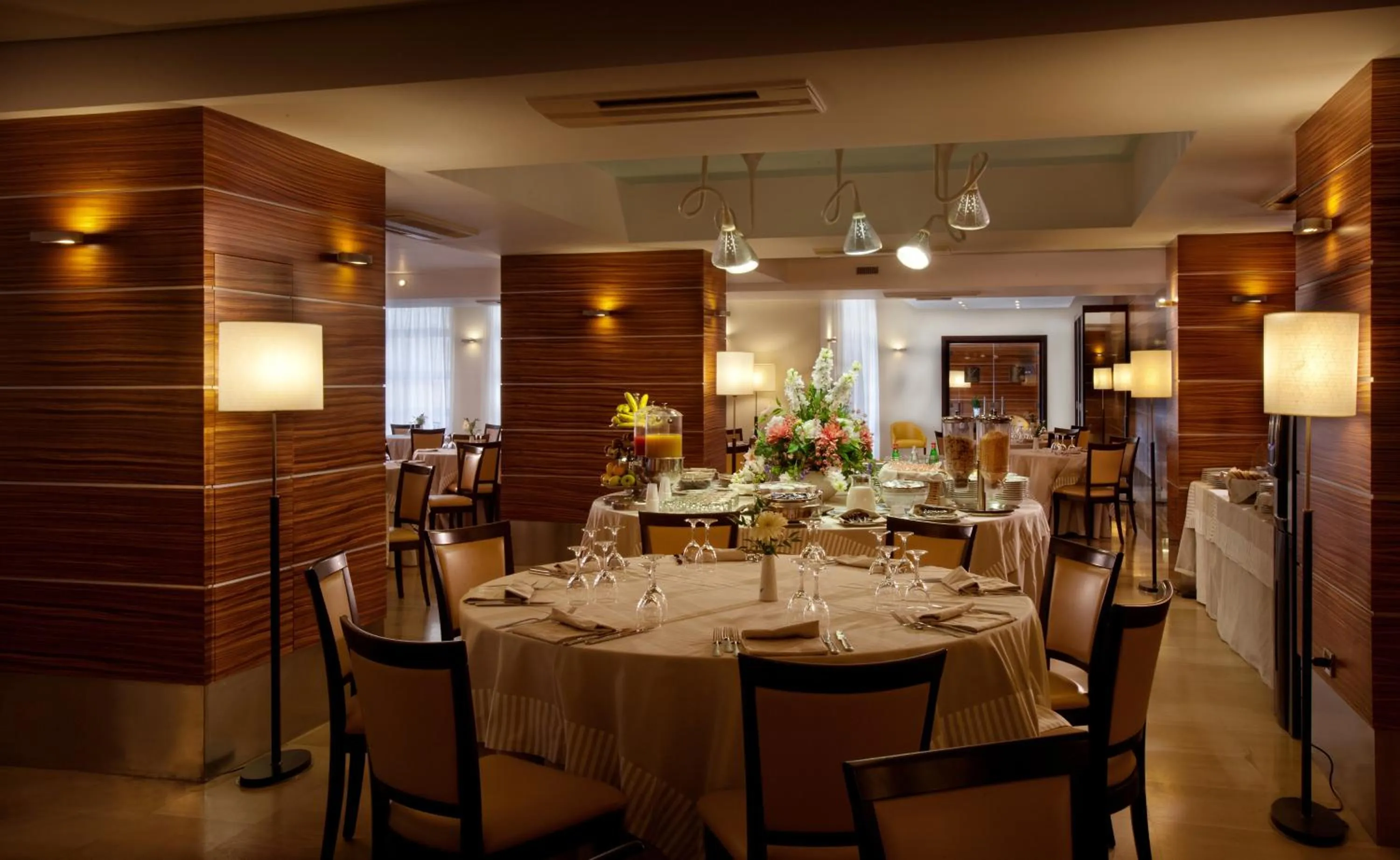 Restaurant/places to eat in Virgilio Grand Hotel