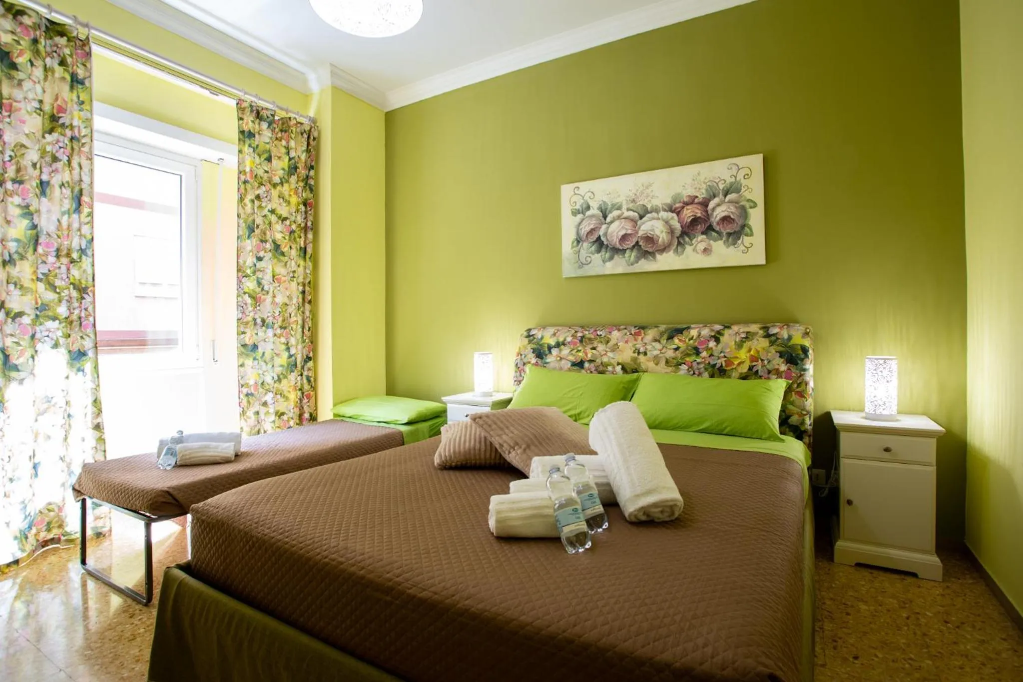 Bed in Vatican Station