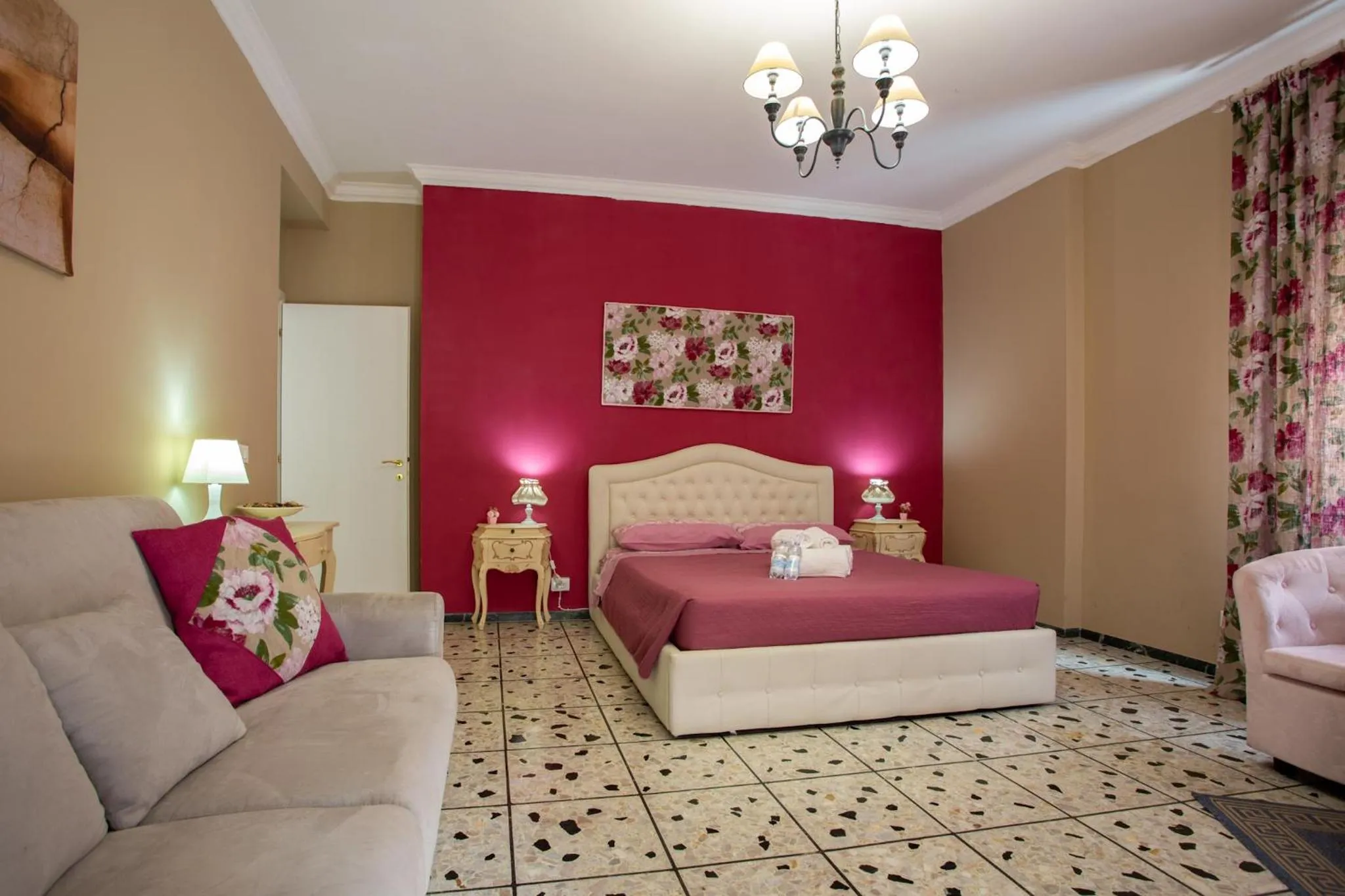 Bed in Vatican Station