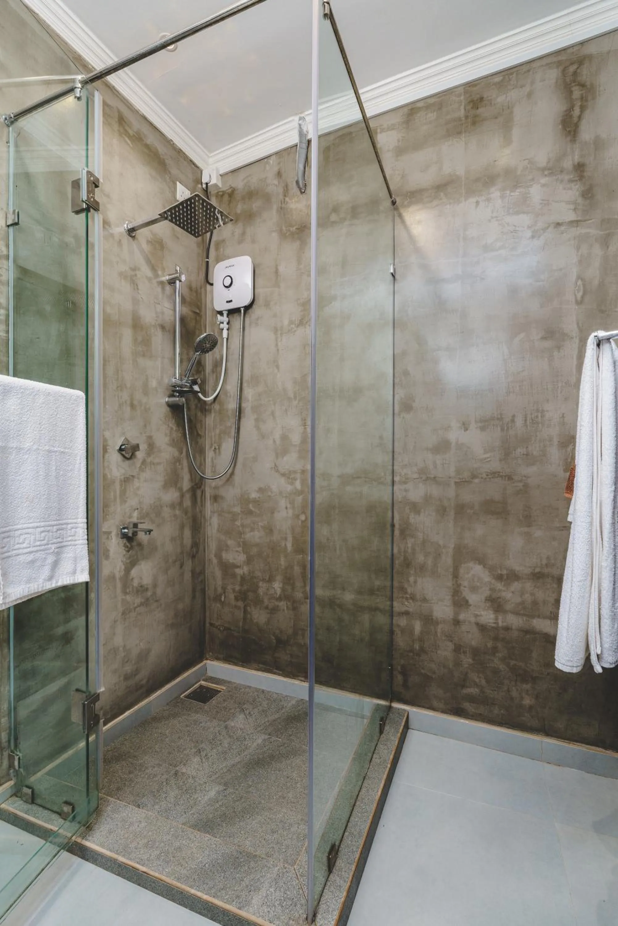 Shower in River View Villas