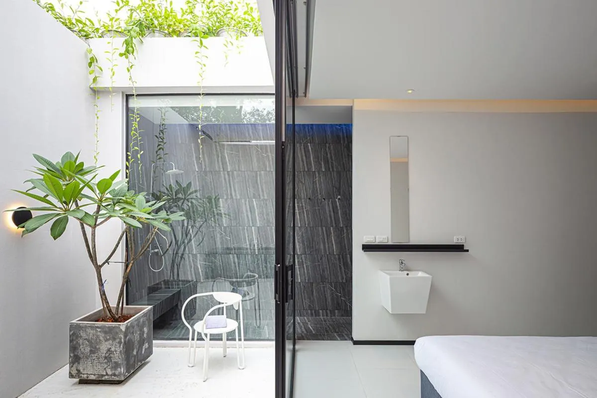 Balcony/Terrace, Bed in INNLUXPHUKET