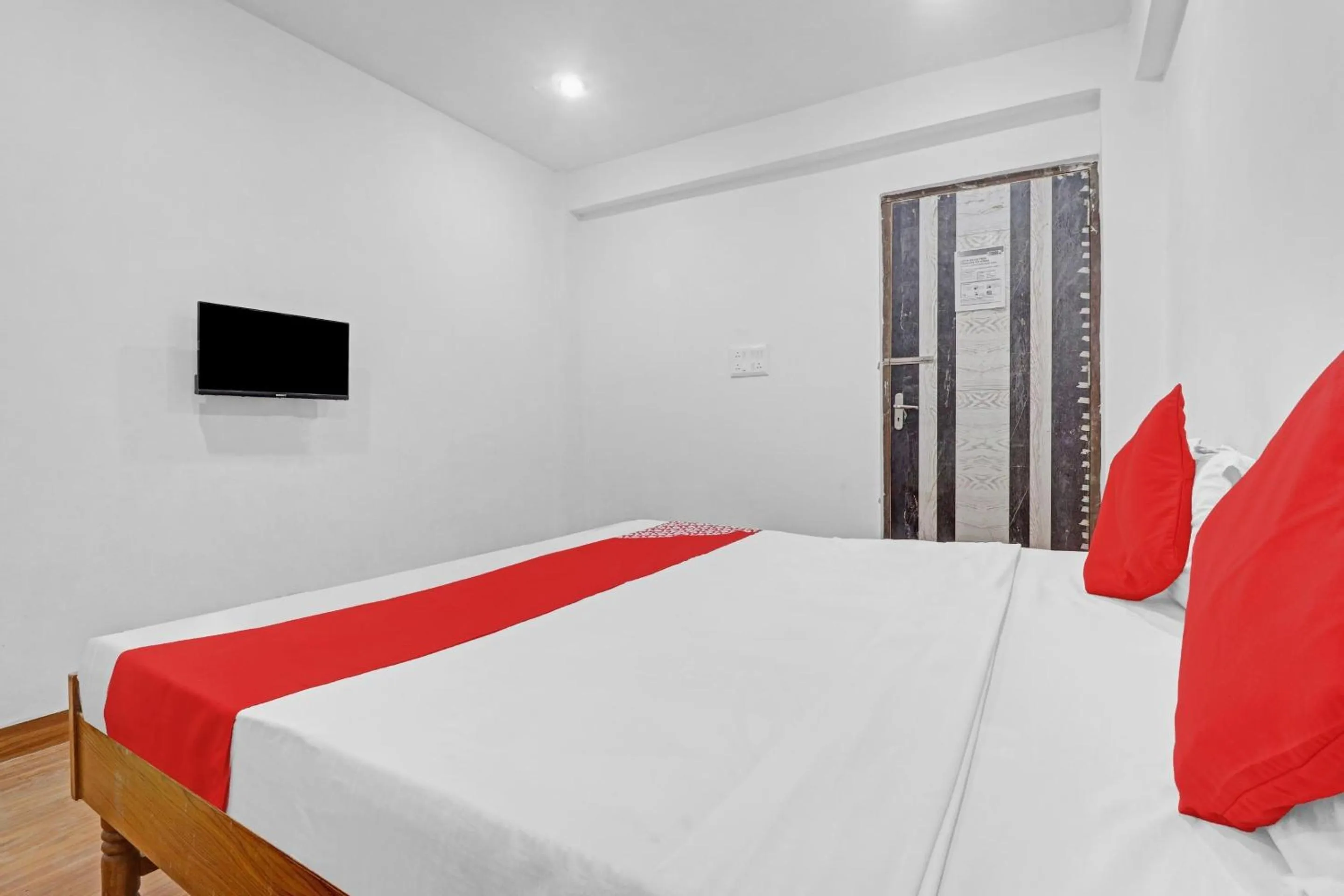 Bedroom, Bed in ALX Townhouse