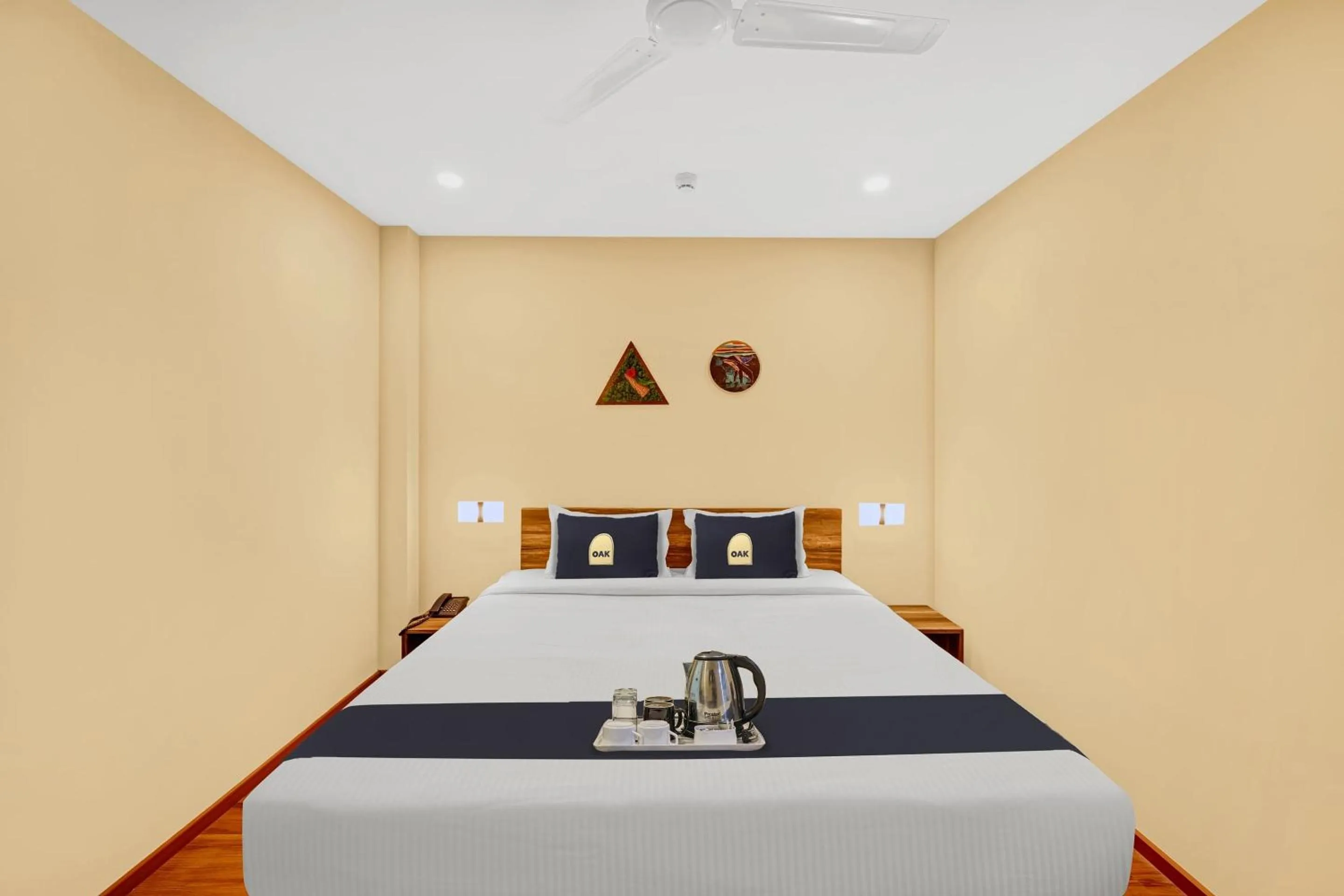 Bedroom in Townhouse OAK Hillside Aqua