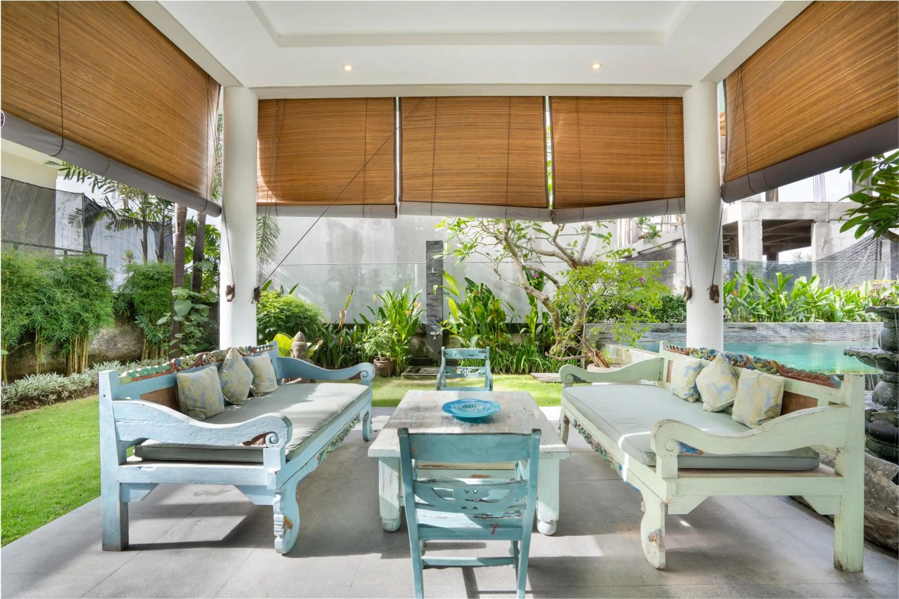 Patio in Neo Buana Villa by Betterplace