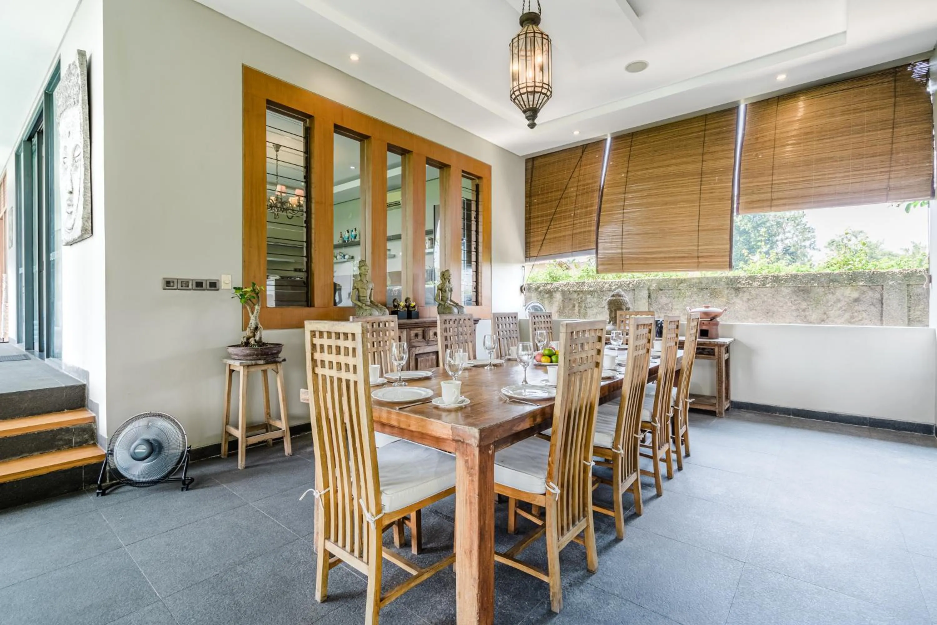 Seating area in Neo Buana Villa by Betterplace