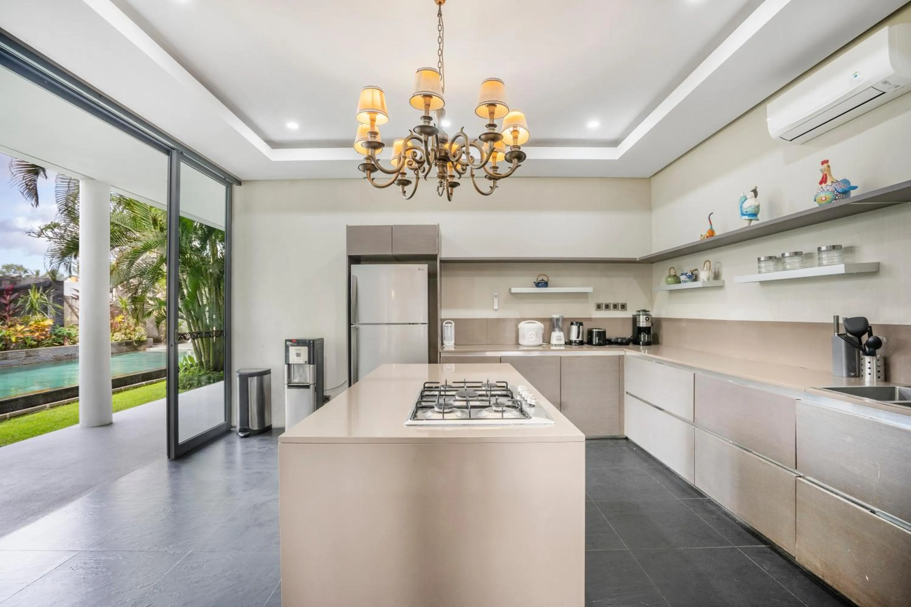 Coffee/tea facilities in Neo Buana Villa by Betterplace