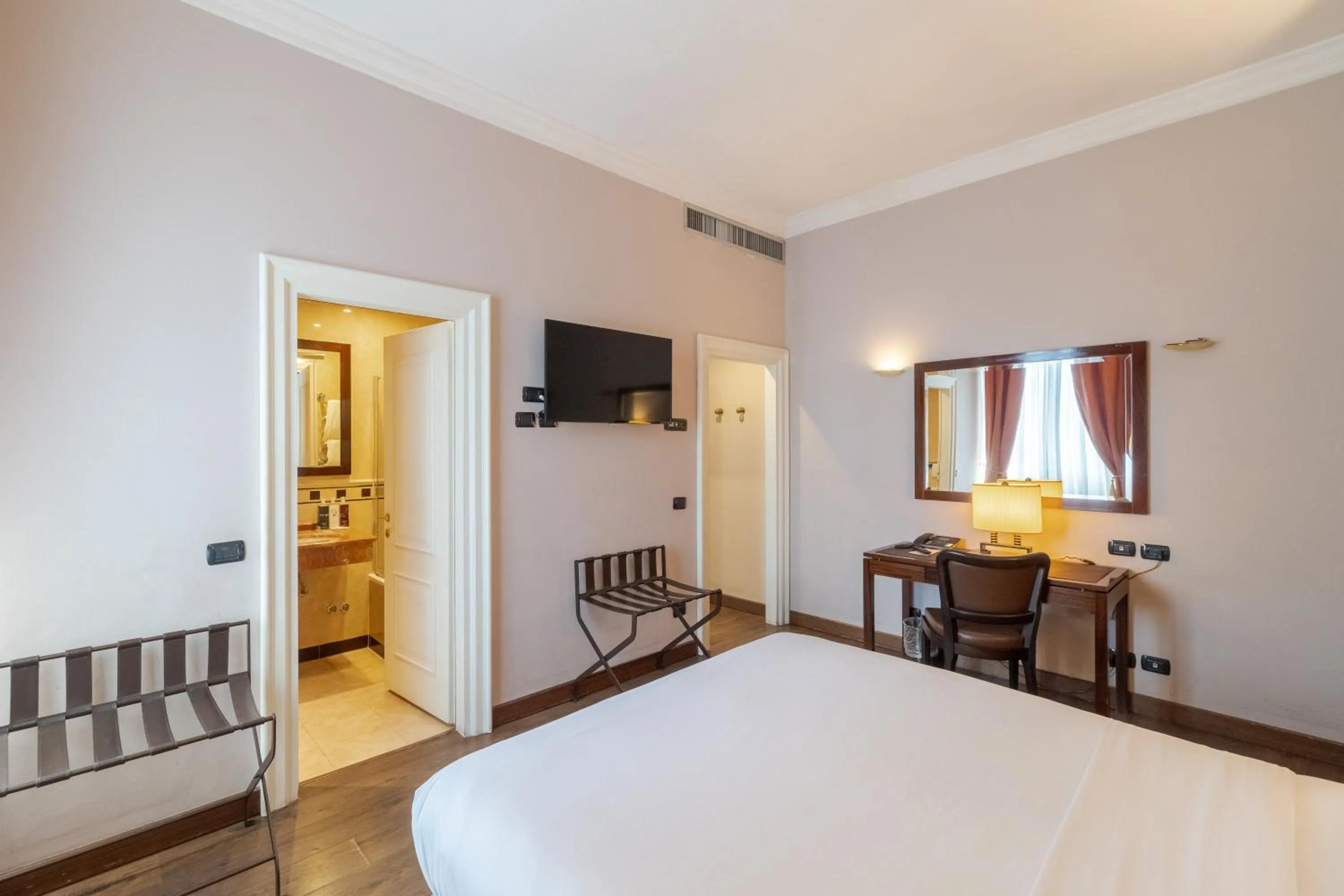 Bed in Allegroitalia San Gallo Firenze