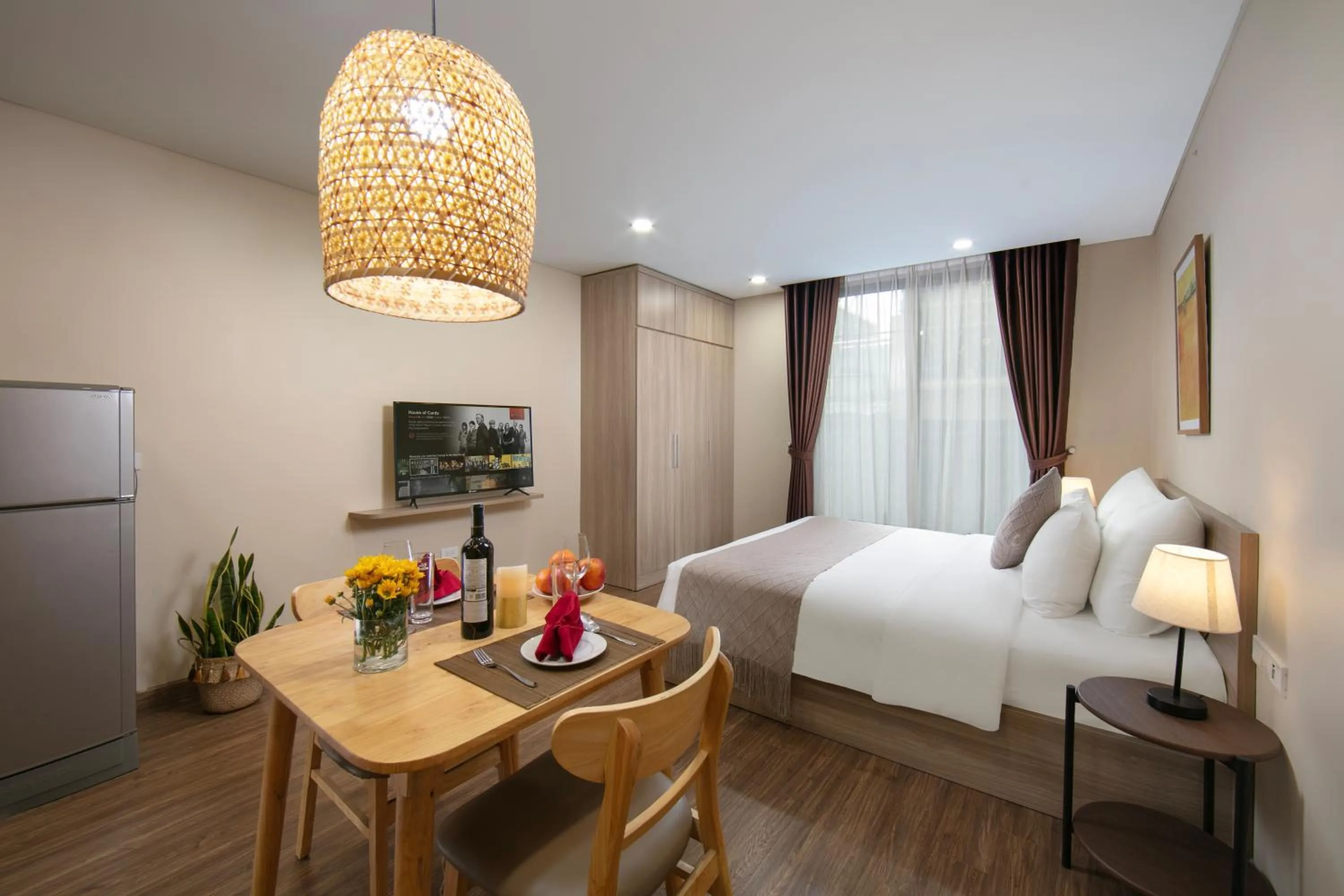 Bed in HB Serviced Apartment - Lạc Long Quân