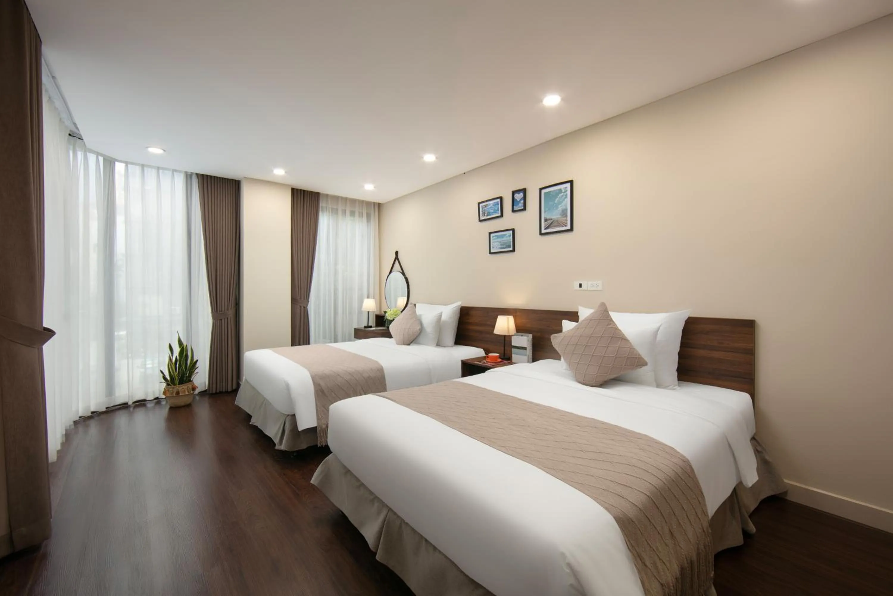 Bed in HB Serviced Apartment - Lạc Long Quân