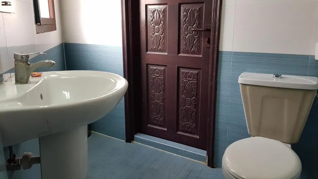 Toilet in Rahab Hotel