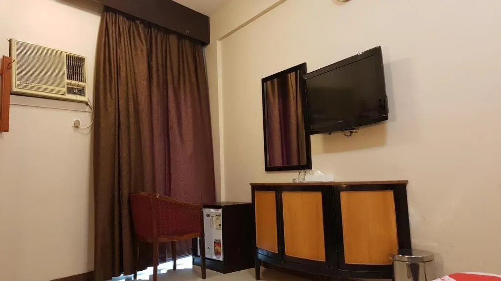 TV and multimedia in Rahab Hotel