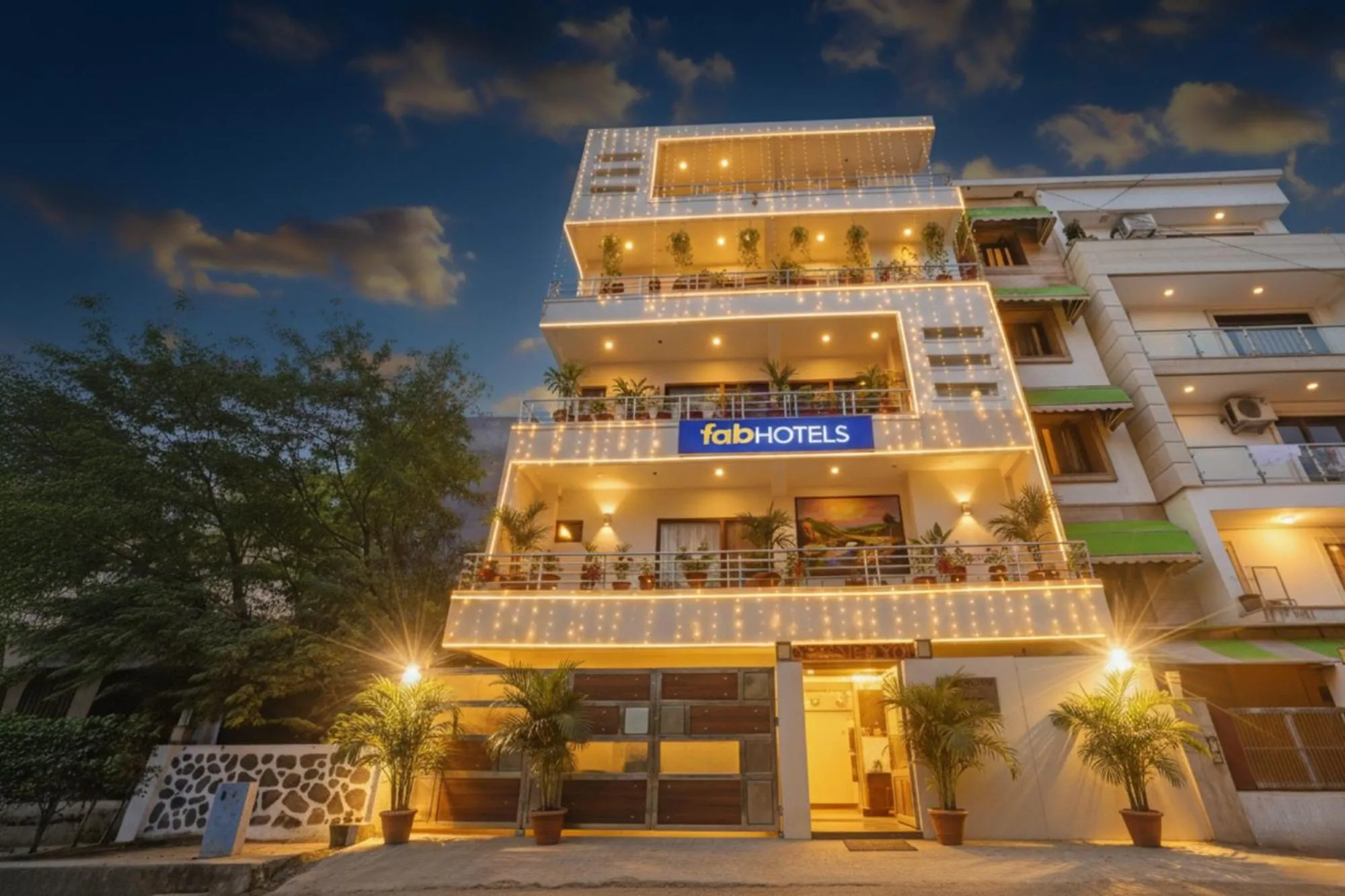 Property building in FabExpress Novel Suites - Nr Yashobhoomi Convention Centre