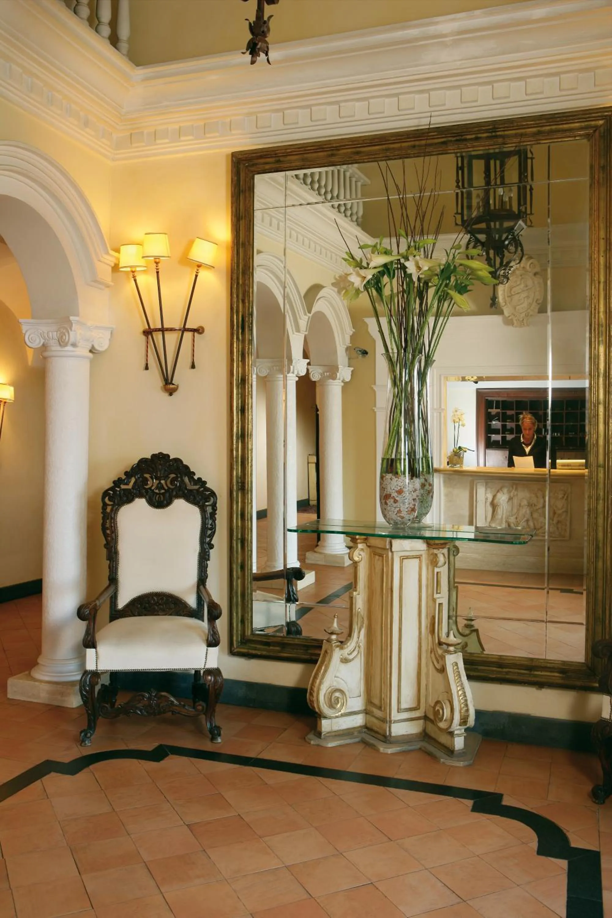Lobby or reception in San Francesco al Monte