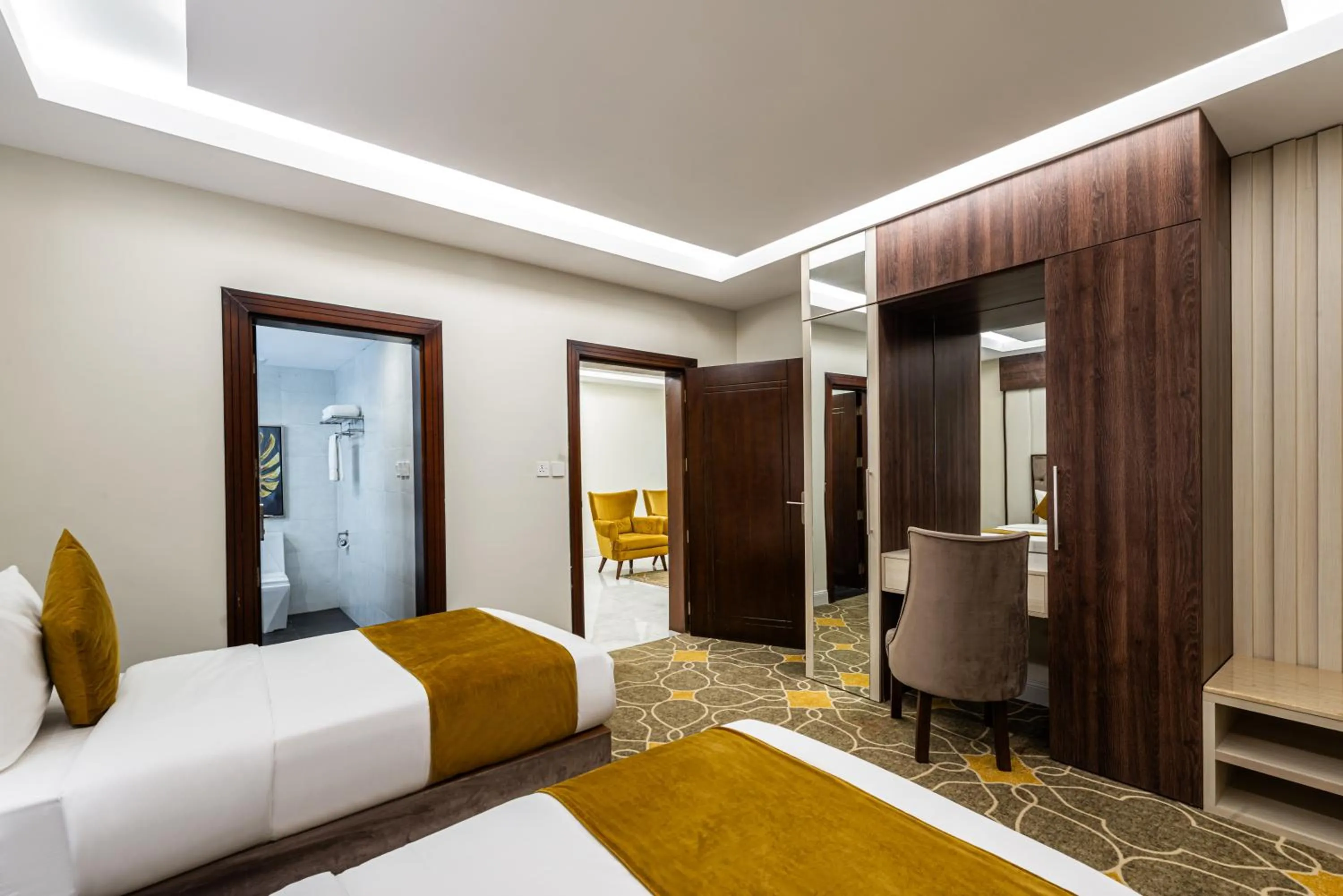 Bedroom, Bed in Garden Millennium Hotel