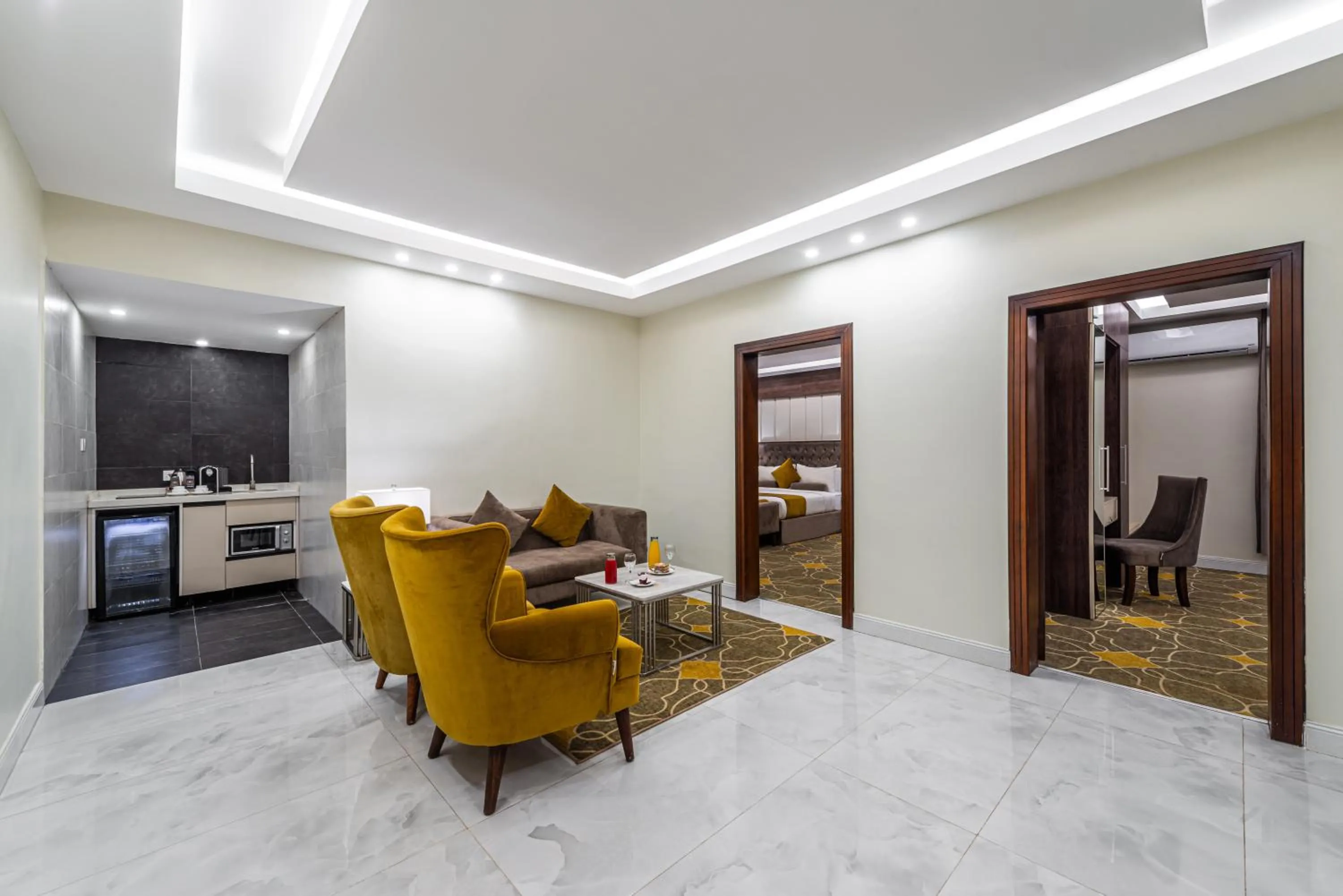 Seating area in Garden Millennium Hotel