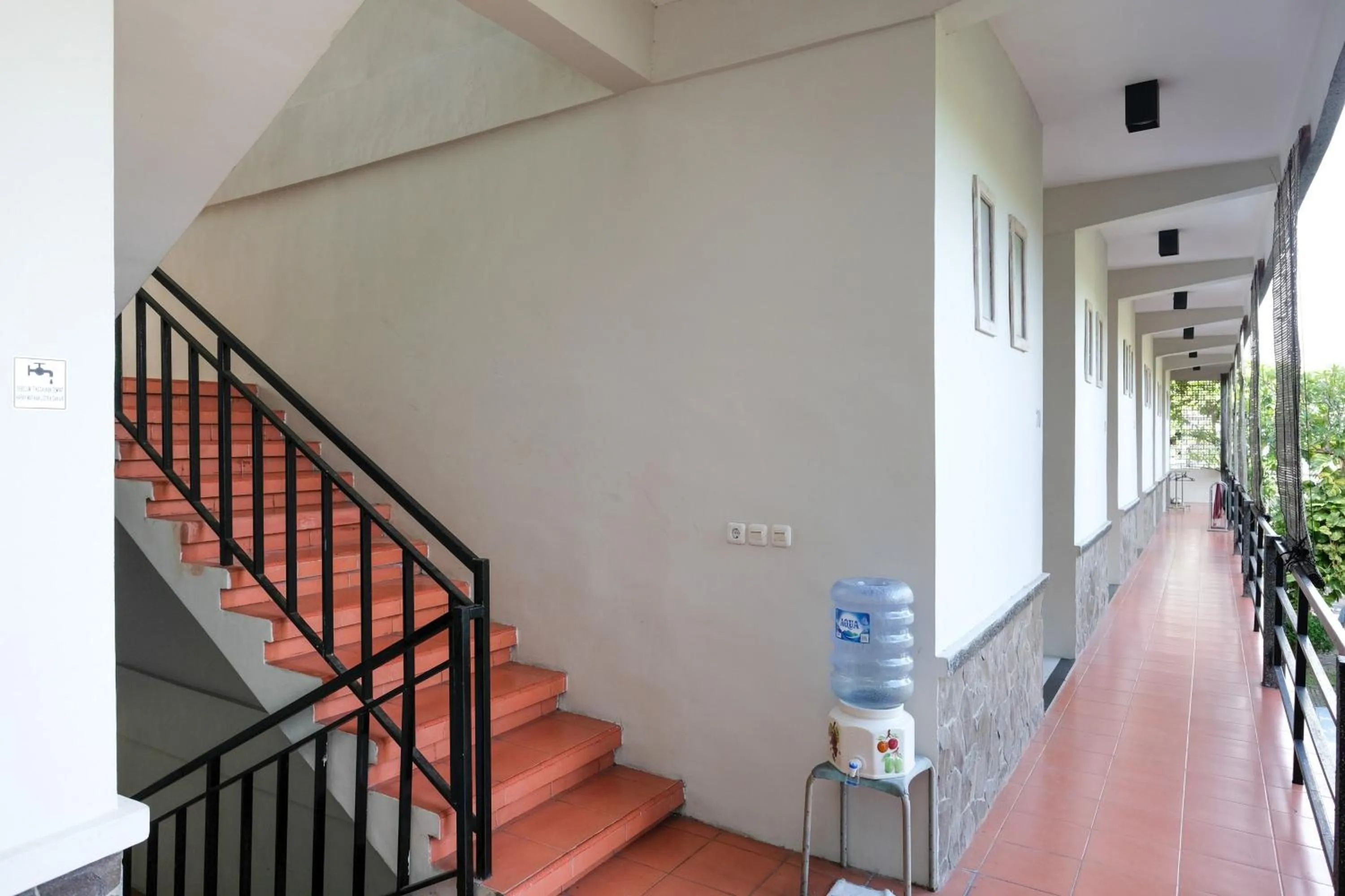 Property building in Urbanview Hotel Wayan Mansion