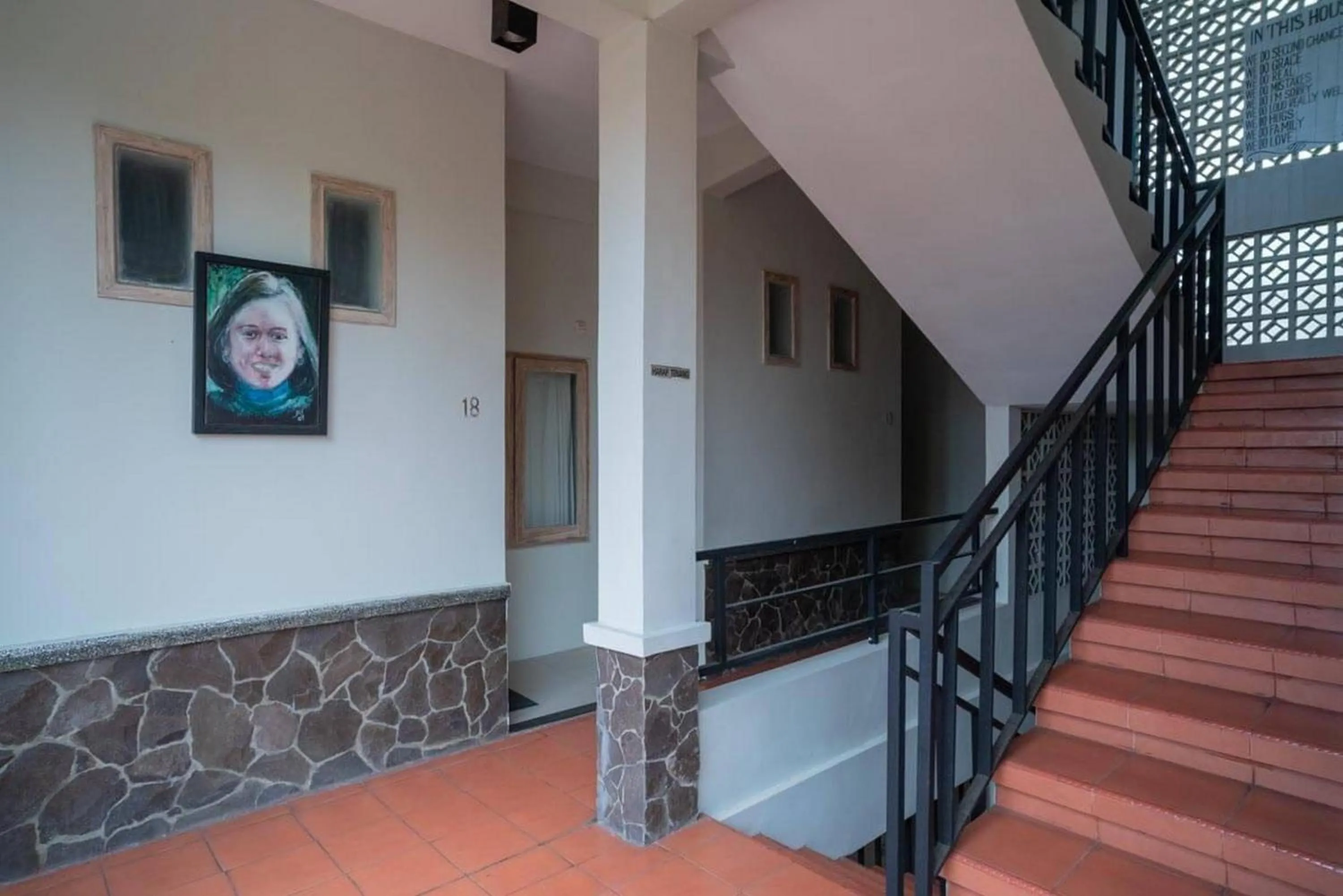 Property building in Urbanview Hotel Wayan Mansion