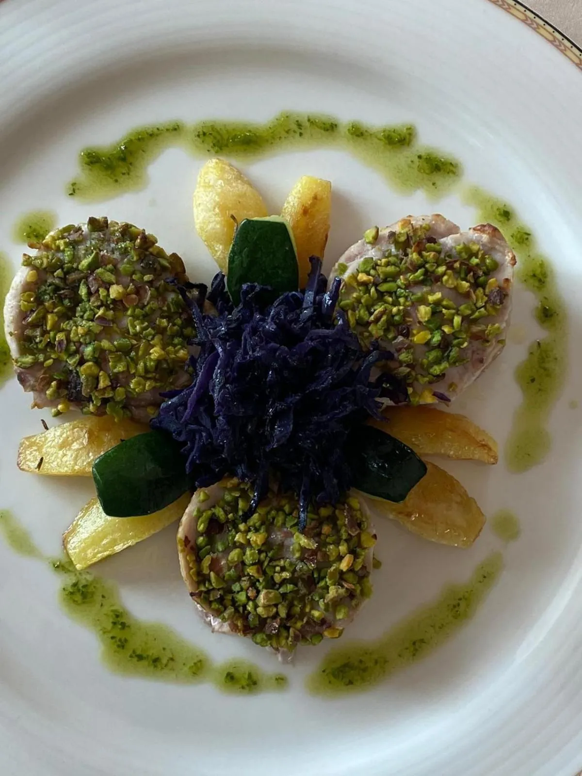 Restaurant/places to eat in Andreola Central Hotel