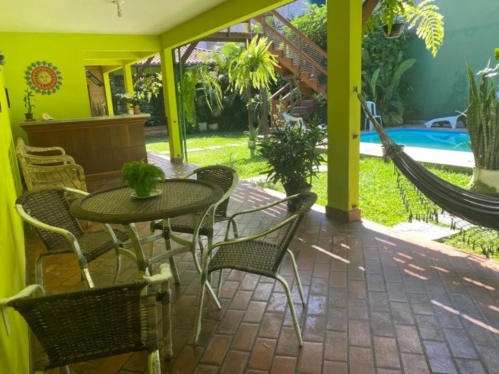 Pousada Casa de mãe aconchegante com piscina próximo à praia