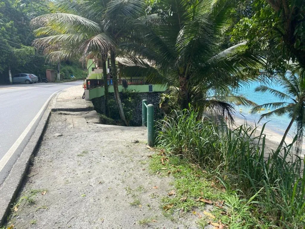 Pousada Casa de mãe aconchegante com piscina próximo à praia