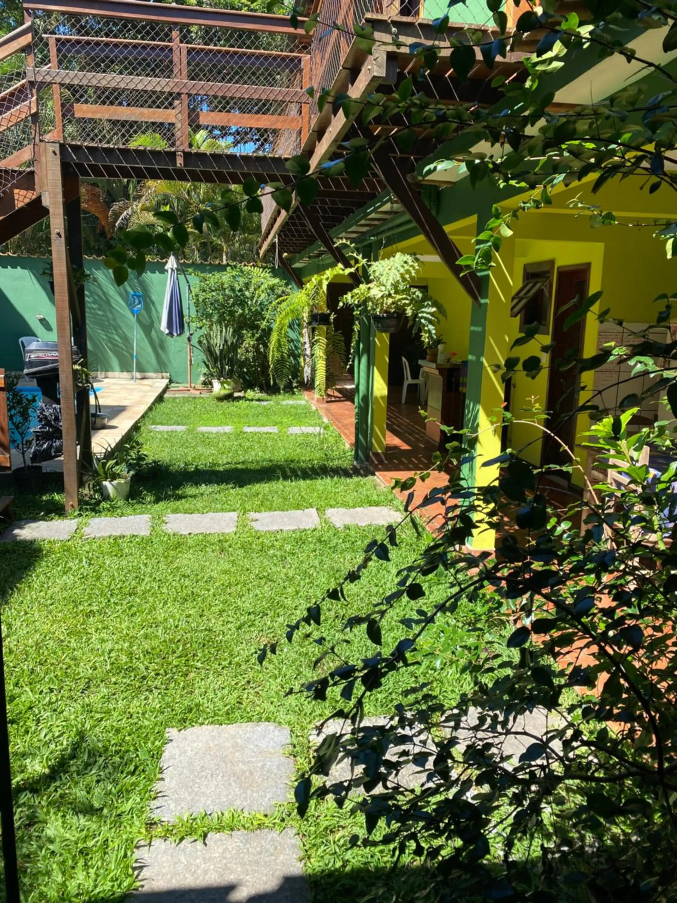 Pousada Casa de mãe aconchegante com piscina próximo à praia