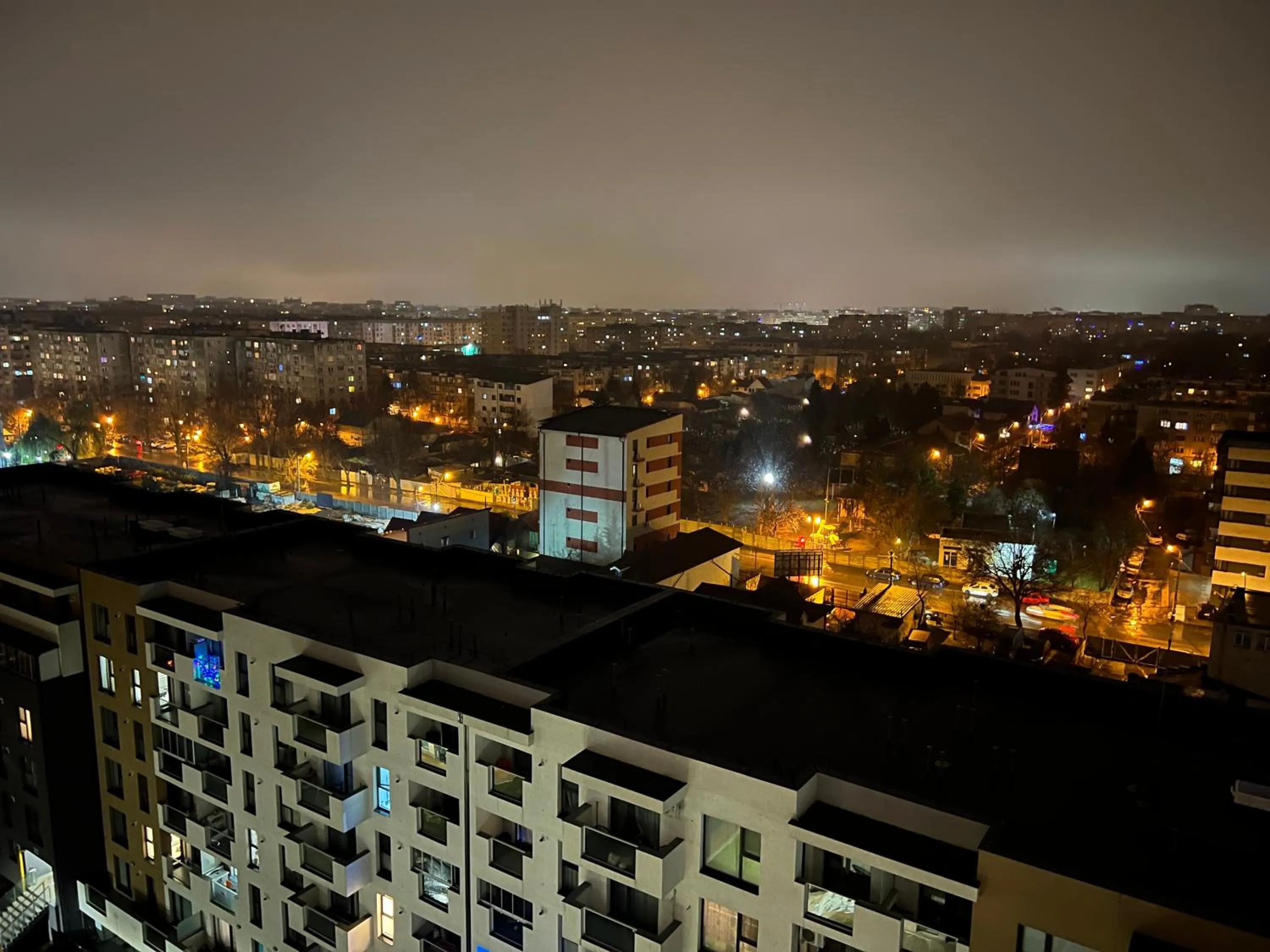 City view in Amazing 2-Room Penthouse Cityview W13