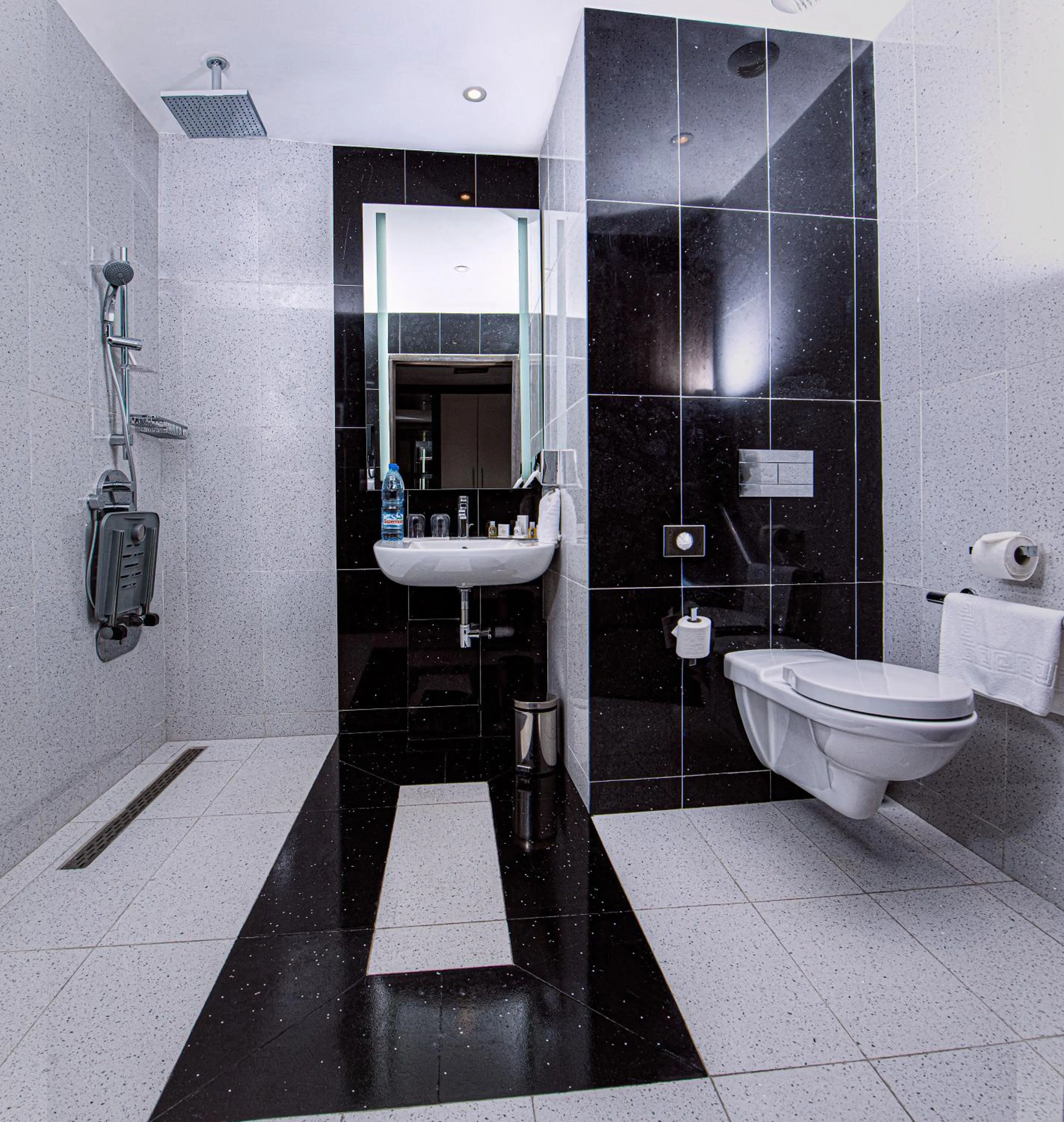 Toilet in Krystal Palace Douala