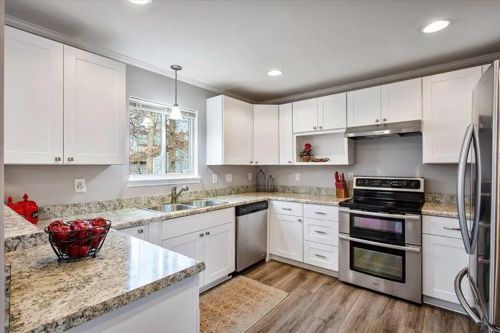 kitchen in Charming 3-Bedroom Home in Heart of Ashland