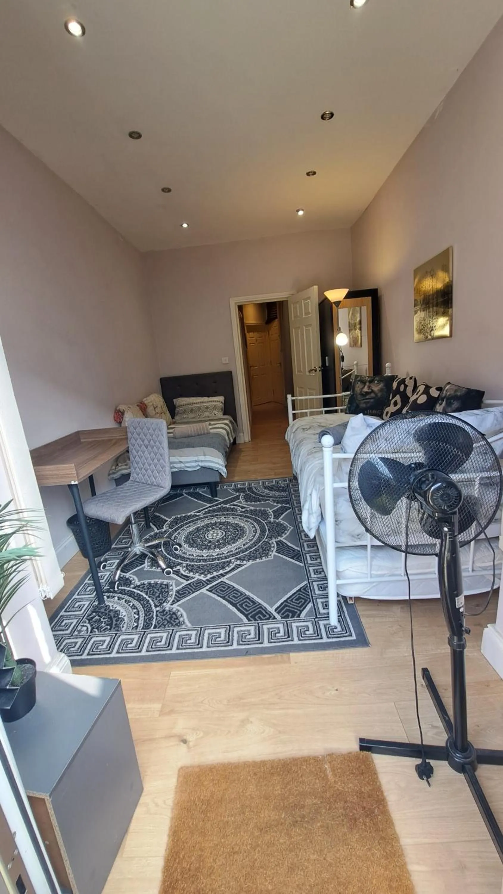 Bed in Comfy Fenia Stay