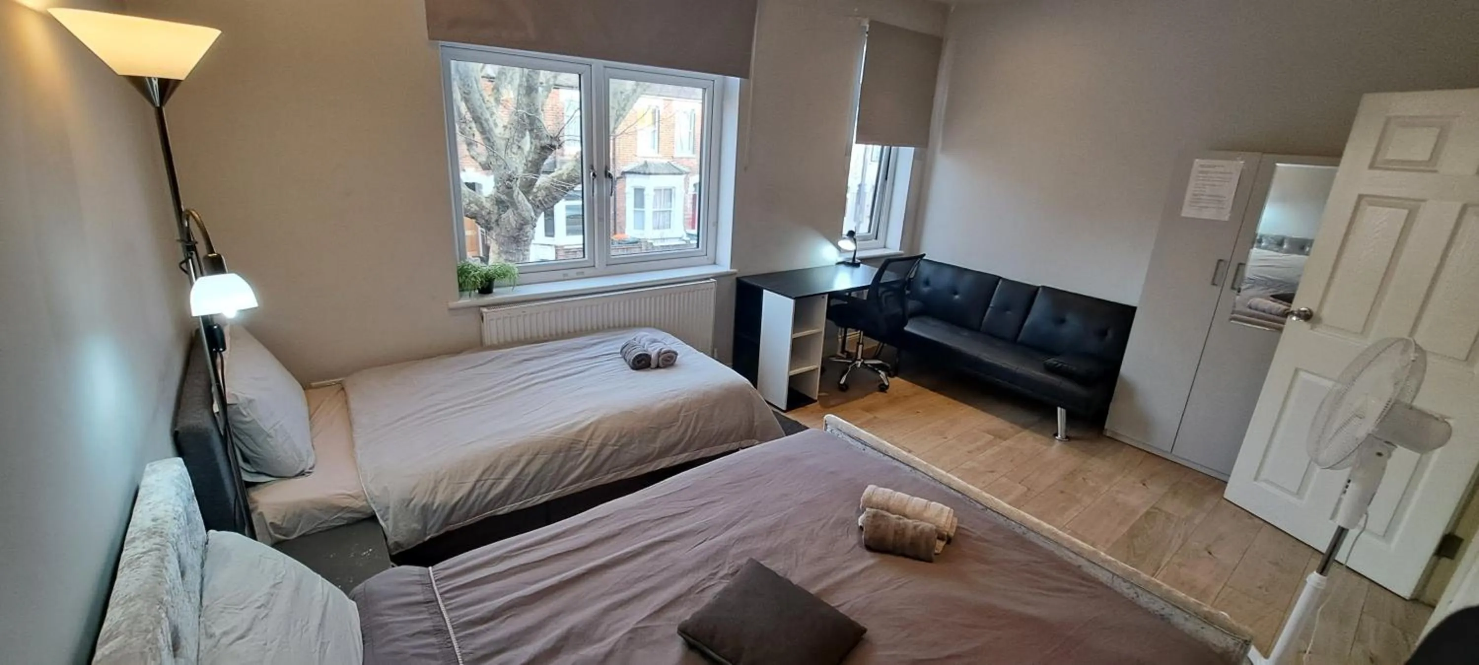 Bed in Comfy Fenia Stay