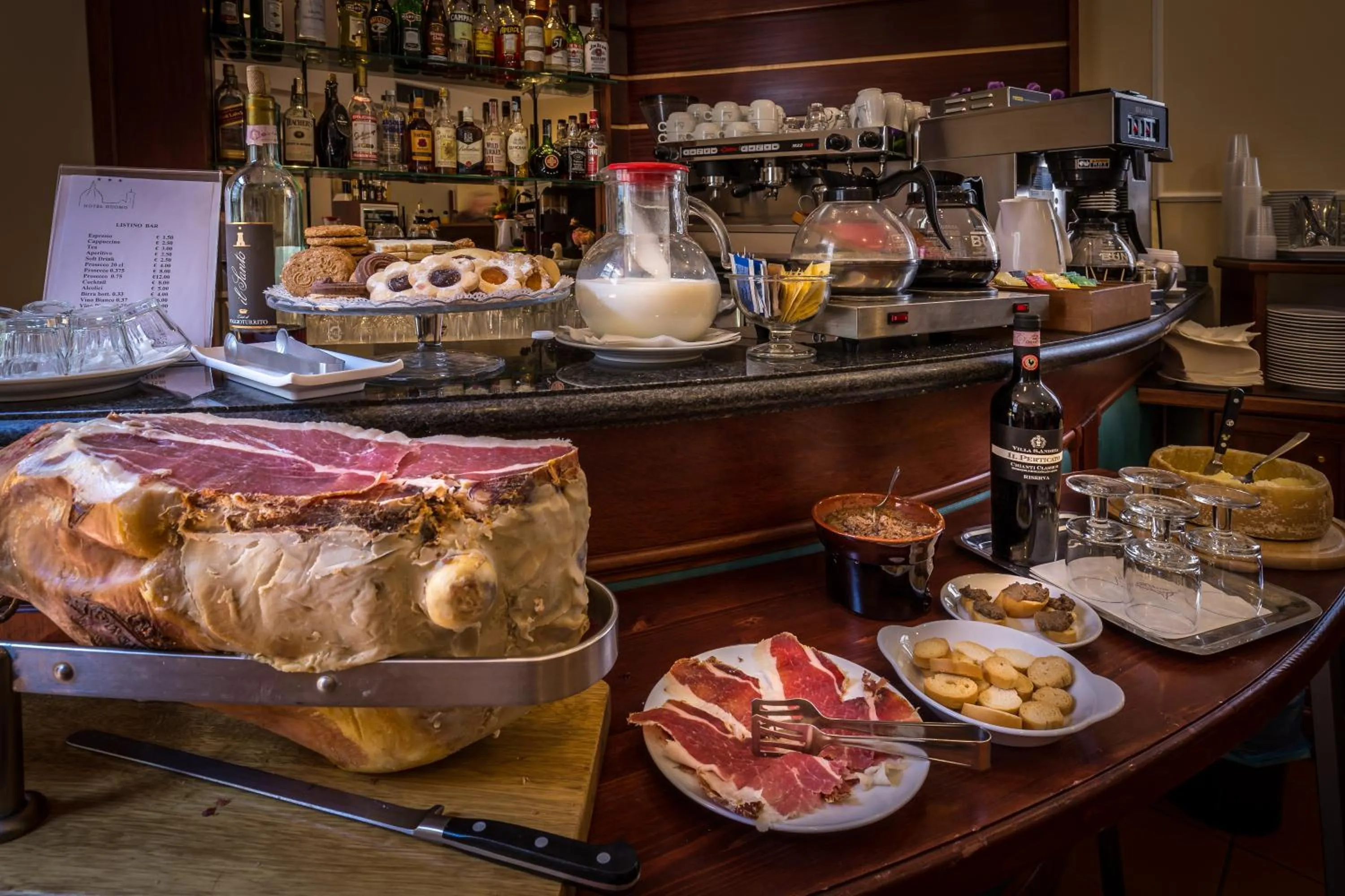 Buffet breakfast in Hotel Duomo Firenze