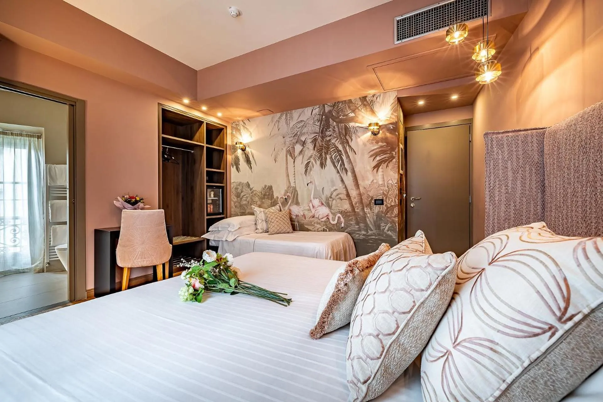 Photo of the whole room, Bed in Hotel Duomo Firenze