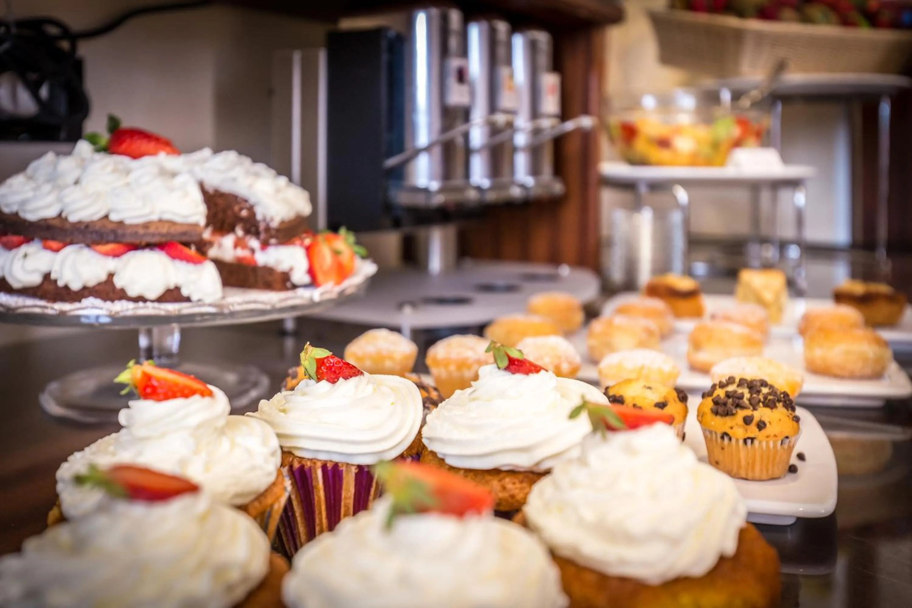 Buffet breakfast in Hotel Duomo Firenze