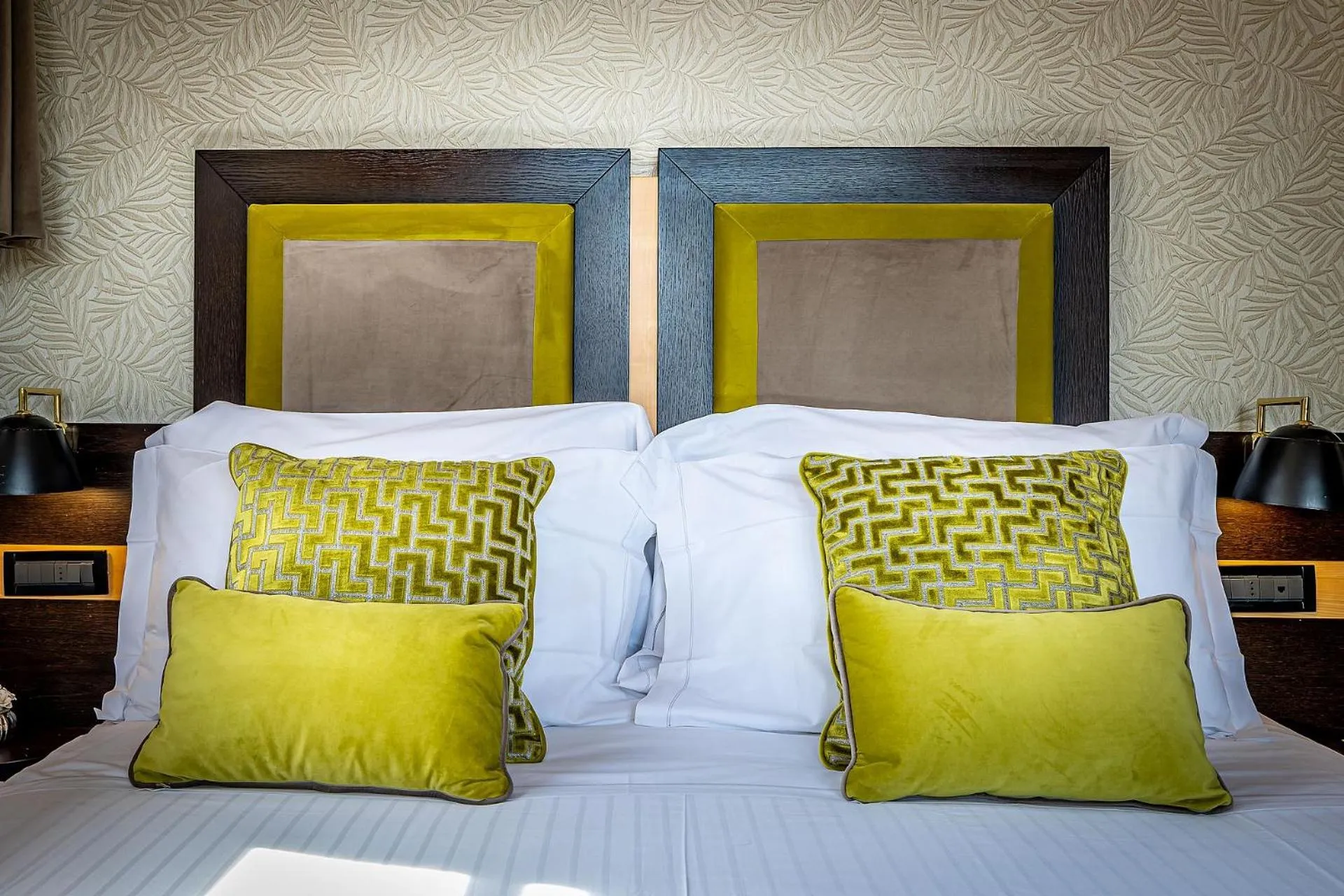 Superior Double or Twin Room in Hotel Duomo Firenze