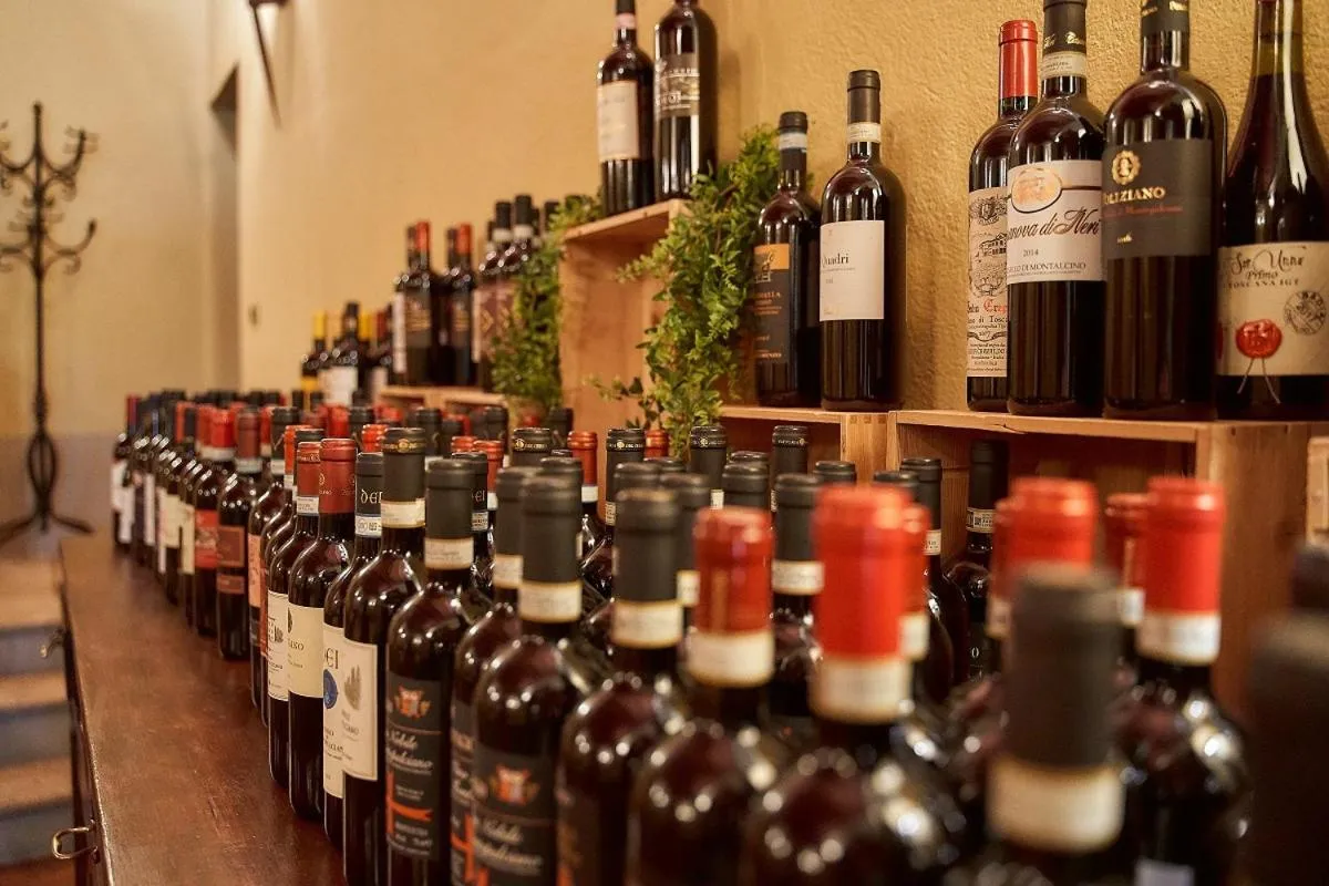 Food and drinks in Hotel Villa Il Patriarca