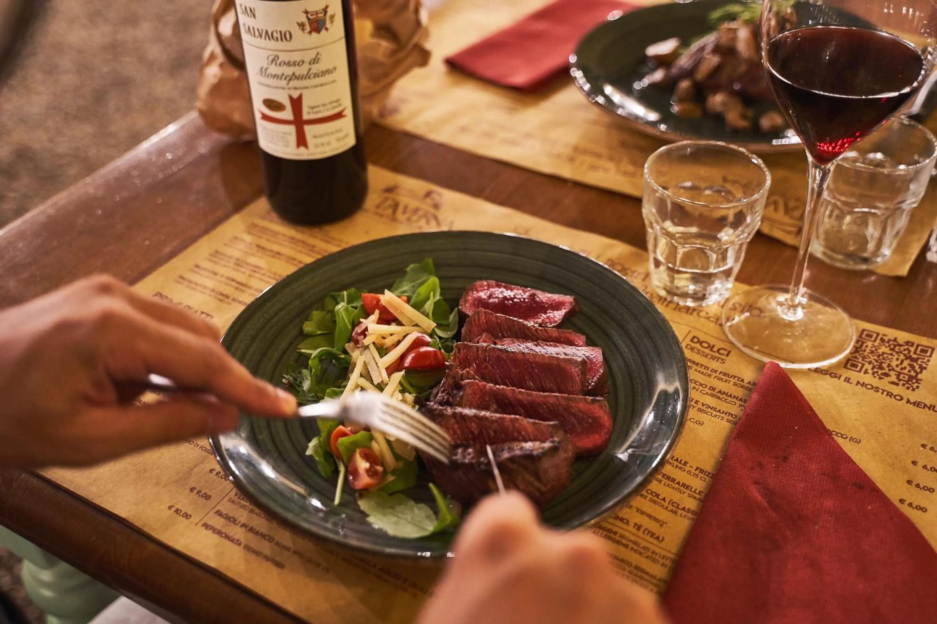 Restaurant/places to eat in Hotel Villa Il Patriarca