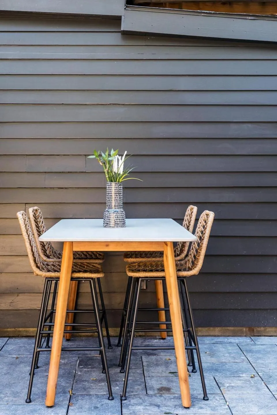 Patio in The Herwood Inn