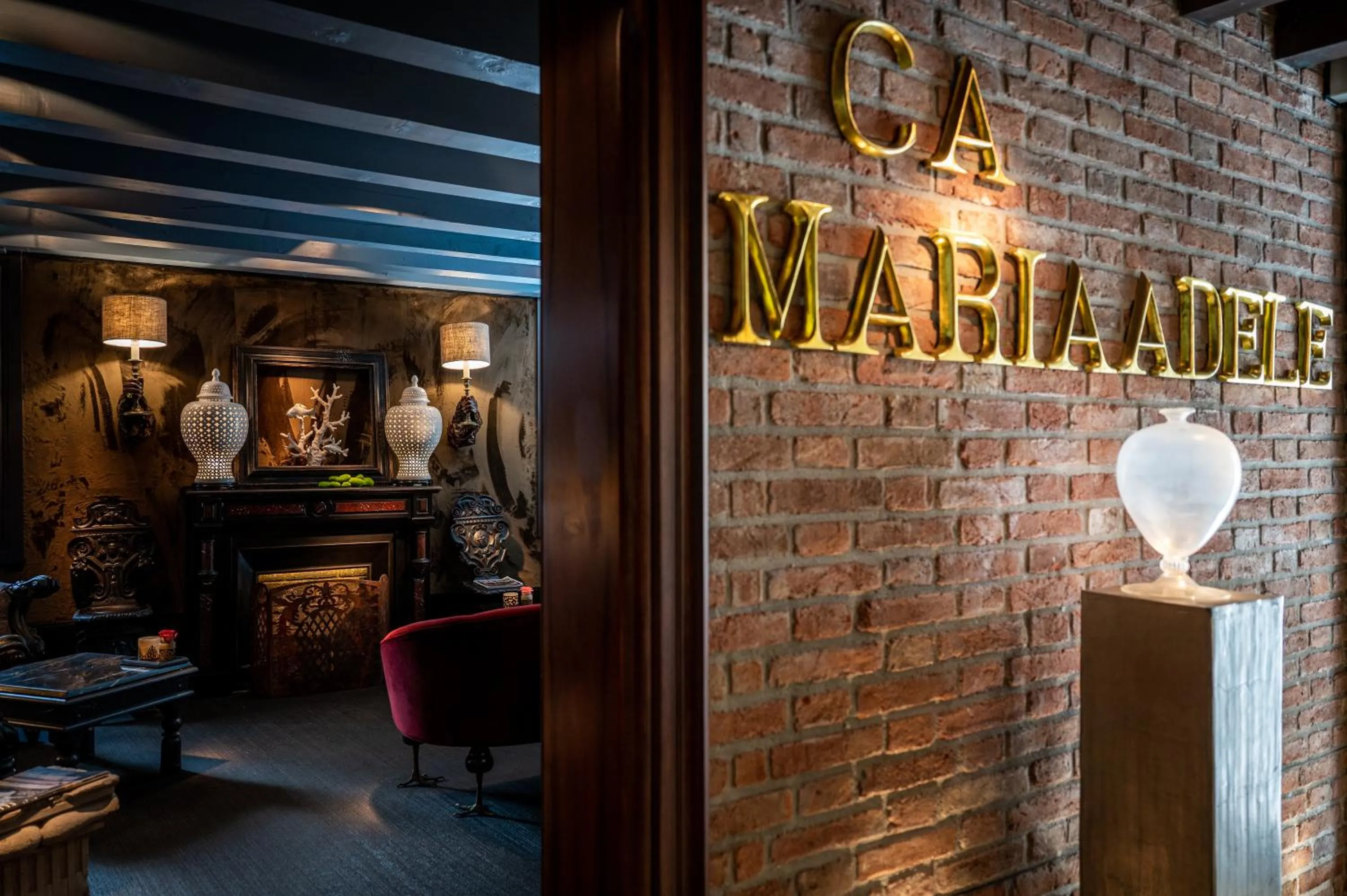 Decorative detail in Ca Maria Adele