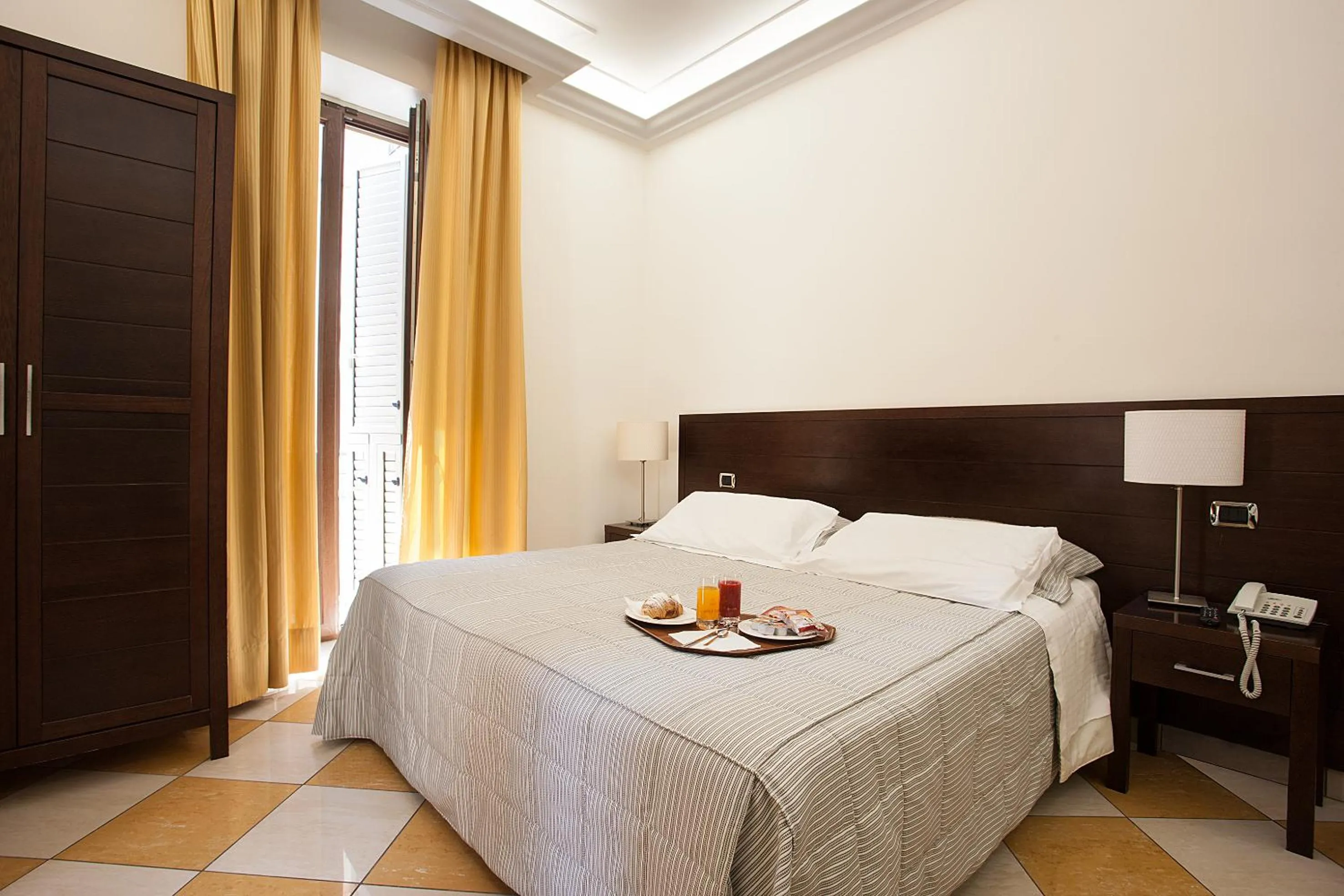 Bed in Albergo del Golfo
