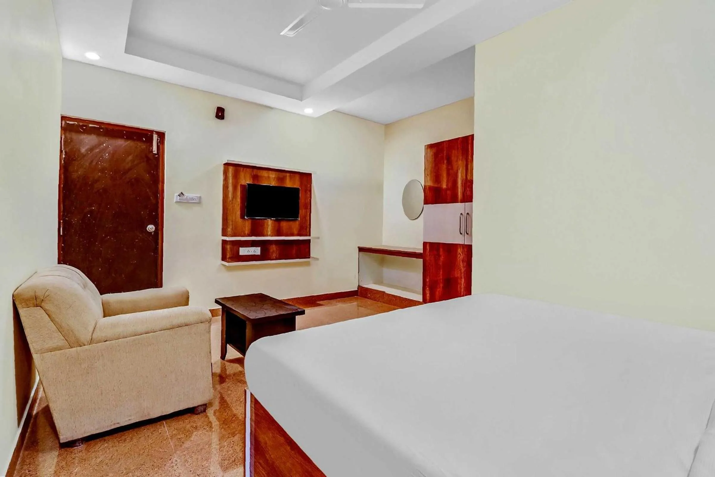 Bedroom, Bed in Hotel O Royal Suites