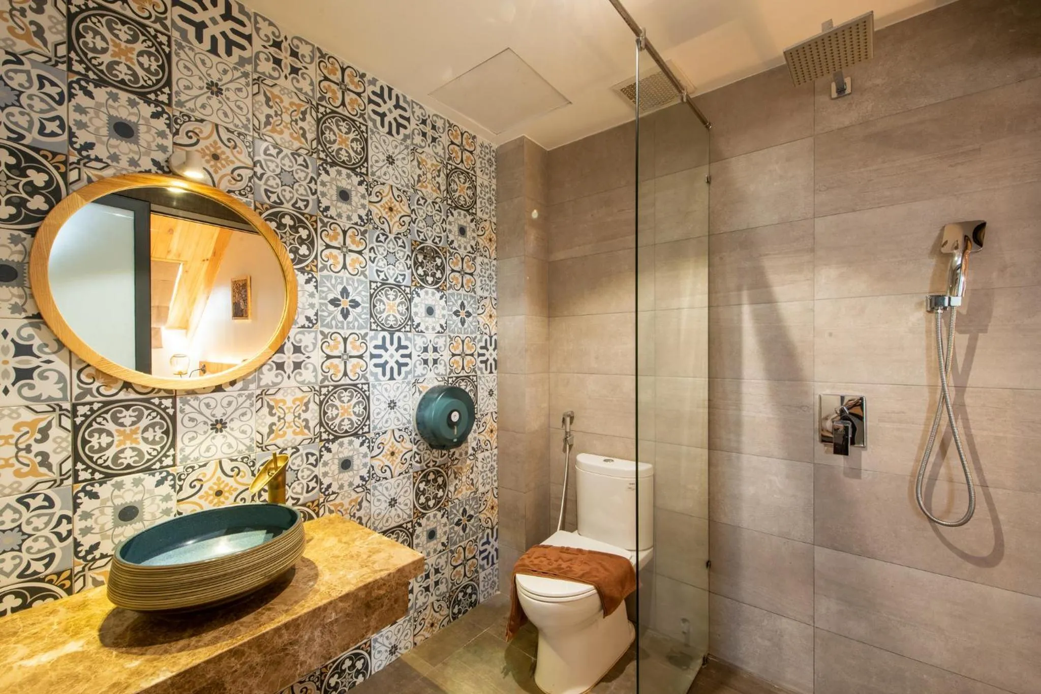 Shower in Hami Garden - Authentic & Natural Resort