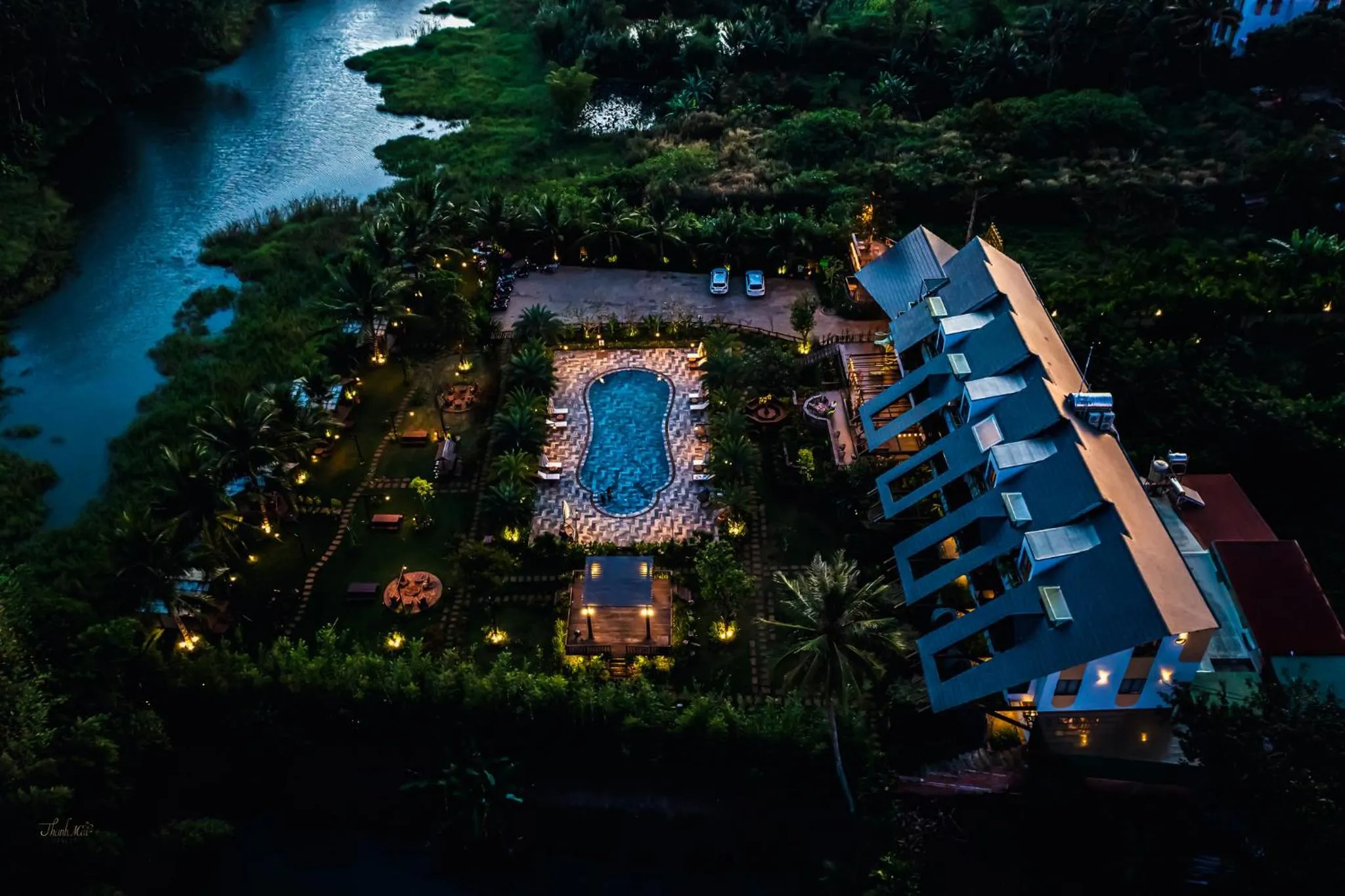 Night in Hami Garden - Authentic & Natural Resort