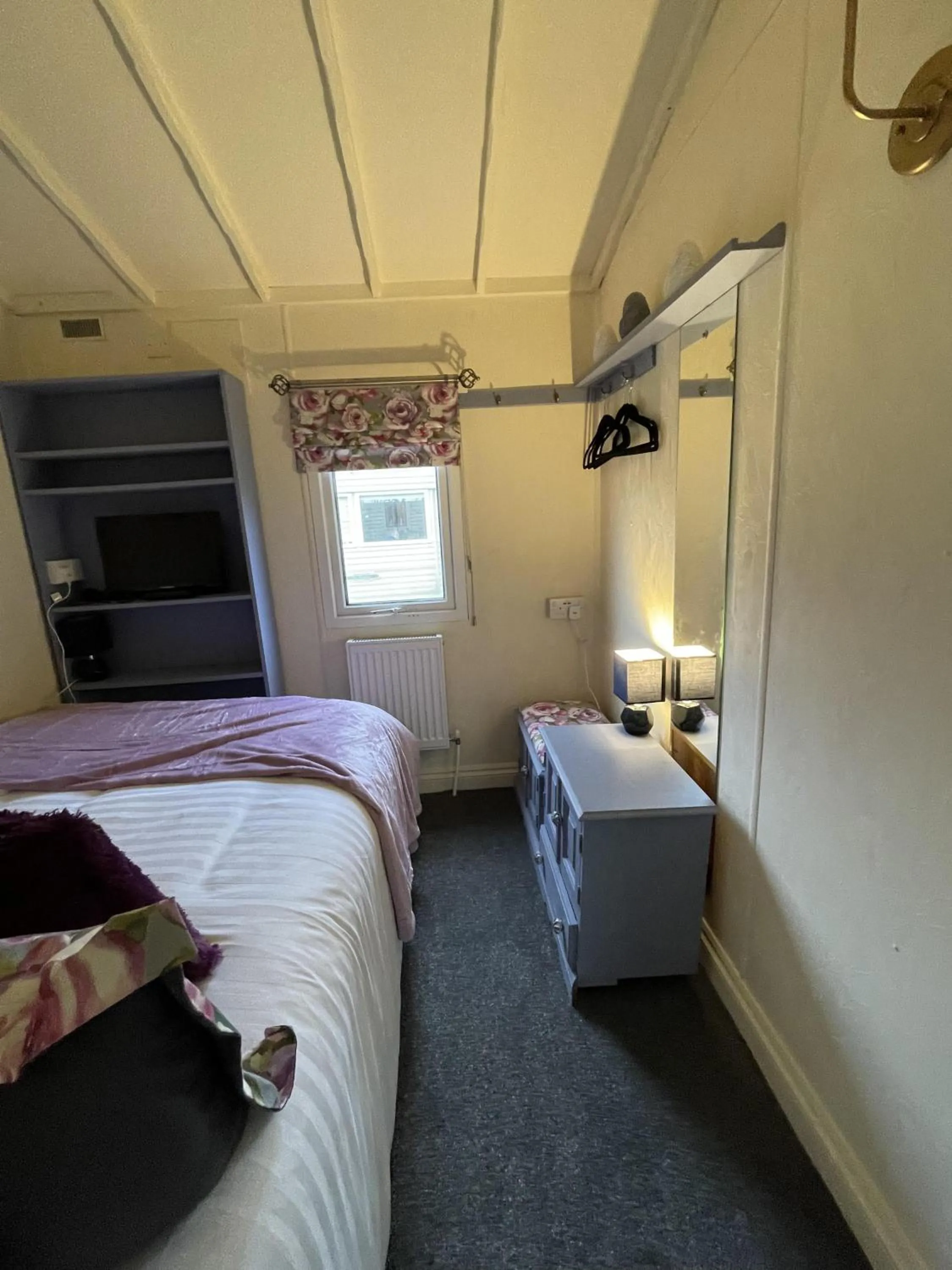 Other, Bed in The Old Inn Retreat