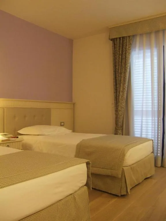 Bedroom, Bed in Hotel Girifalco - Nature & Relax