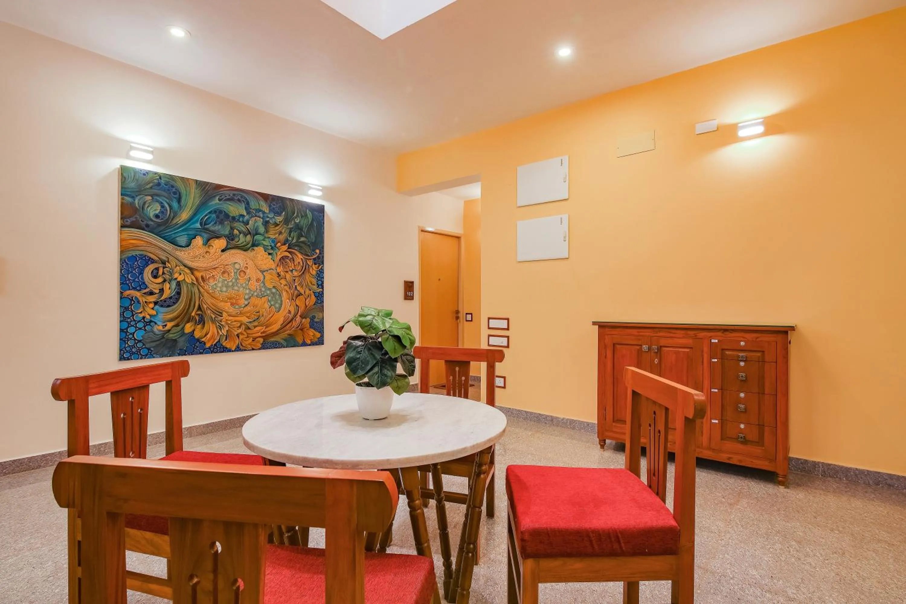 Lounge or bar in Hotel Aura by Woco Stays