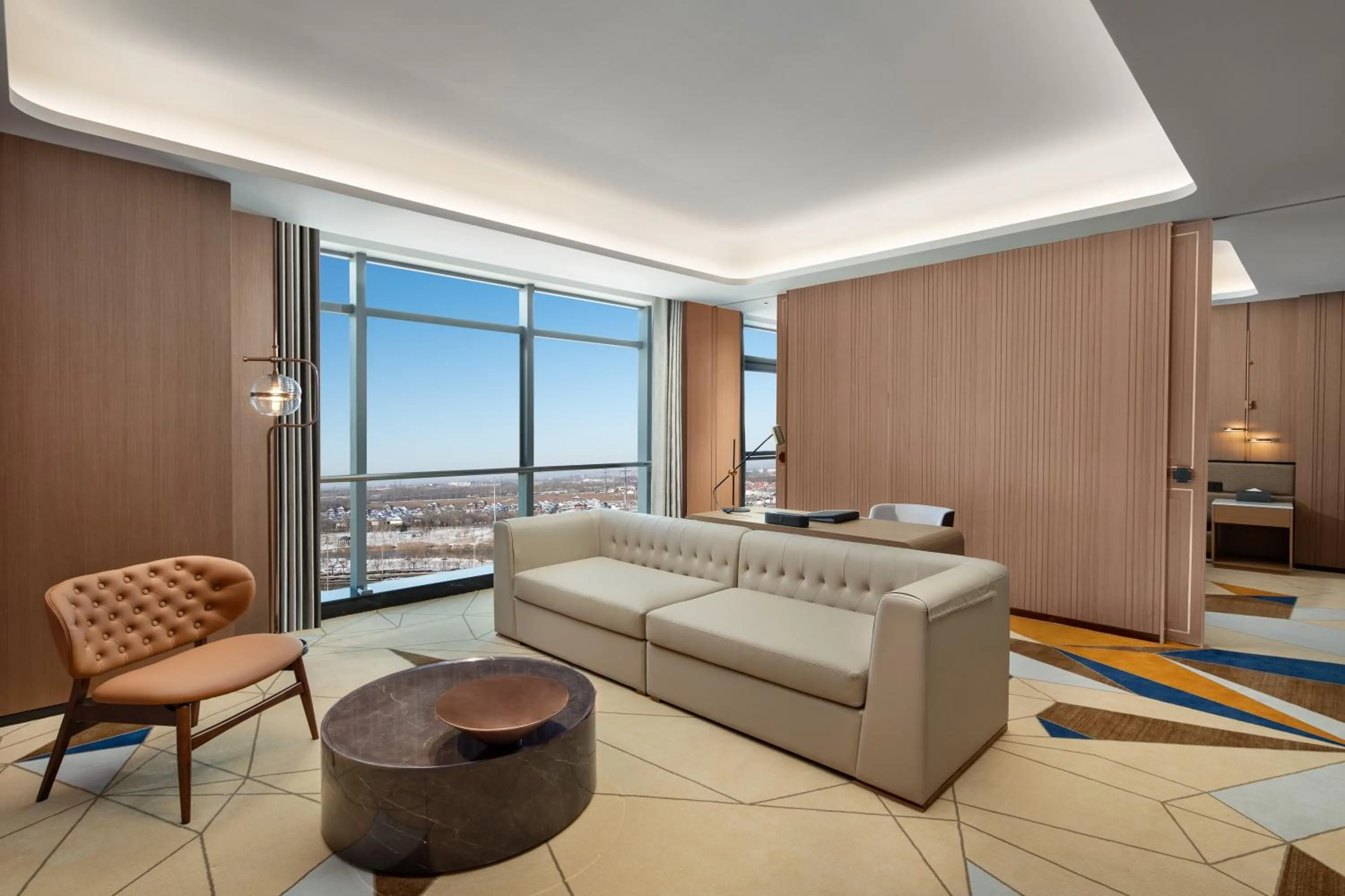 Living room in La Quinta by Wyndham Weifang South