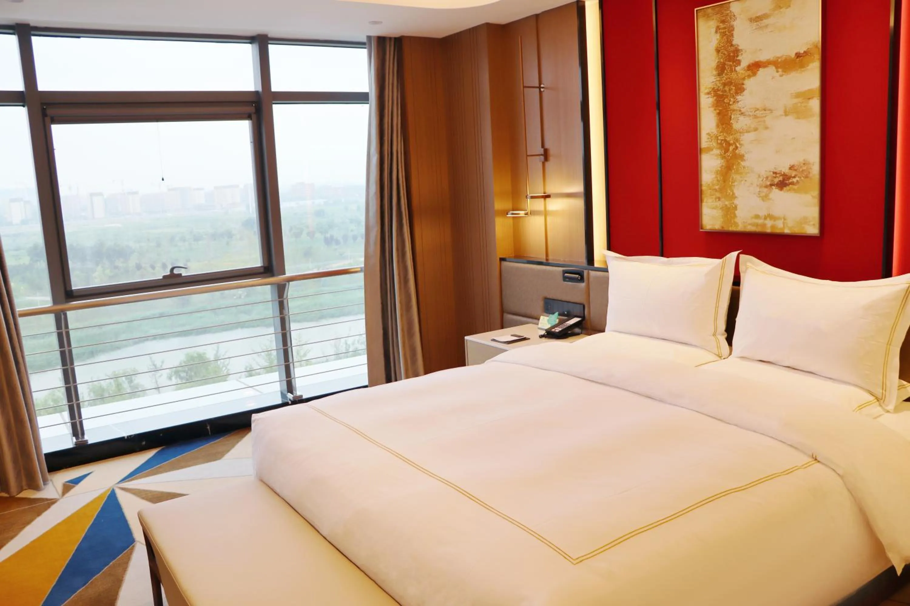 Bedroom, Bed in La Quinta by Wyndham Weifang South