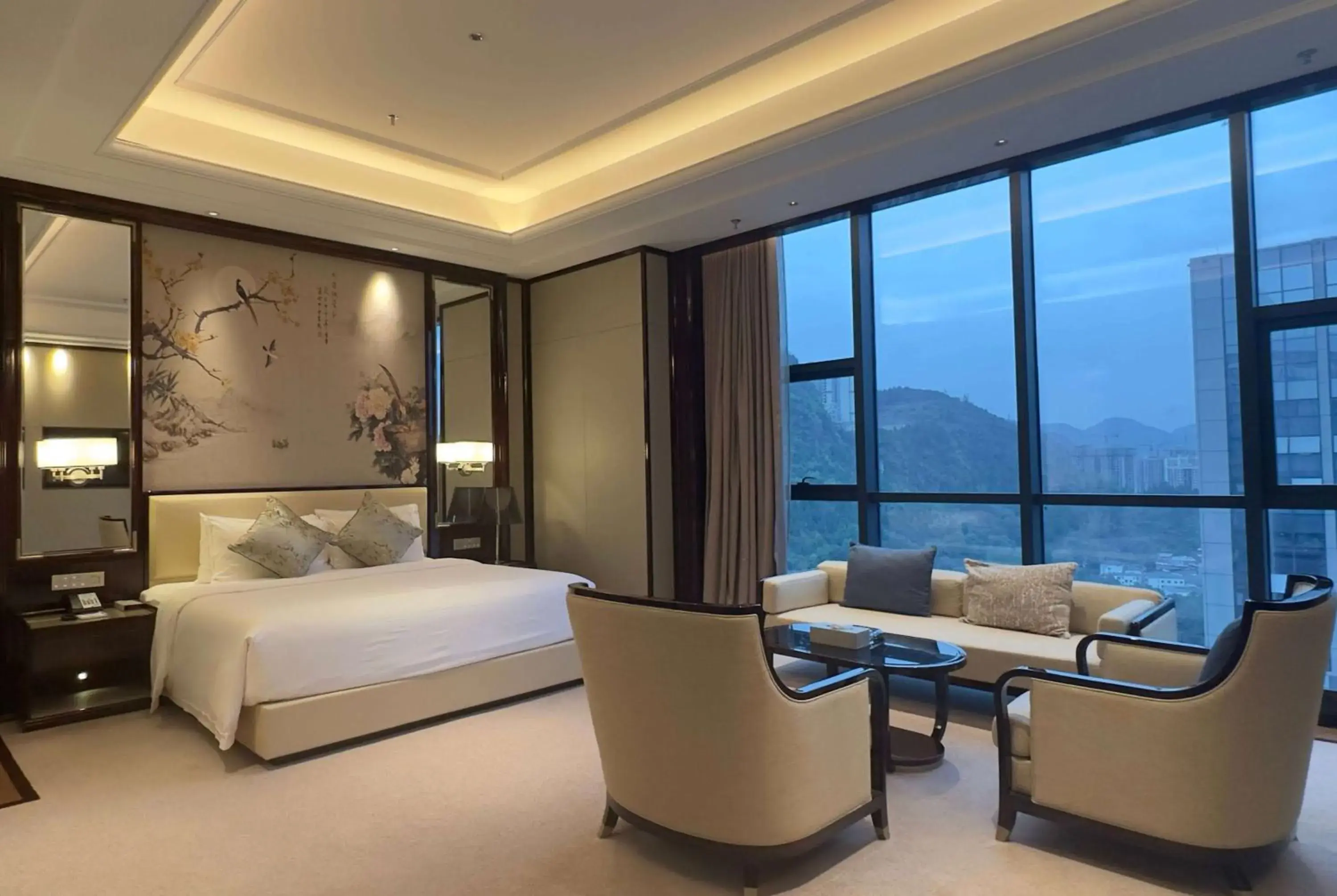 Deluxe Suite in Wyndham Grand Tongren Downtown Hotel Deluxe Suite in Wyndham Grand Tongren Downtown Hotel